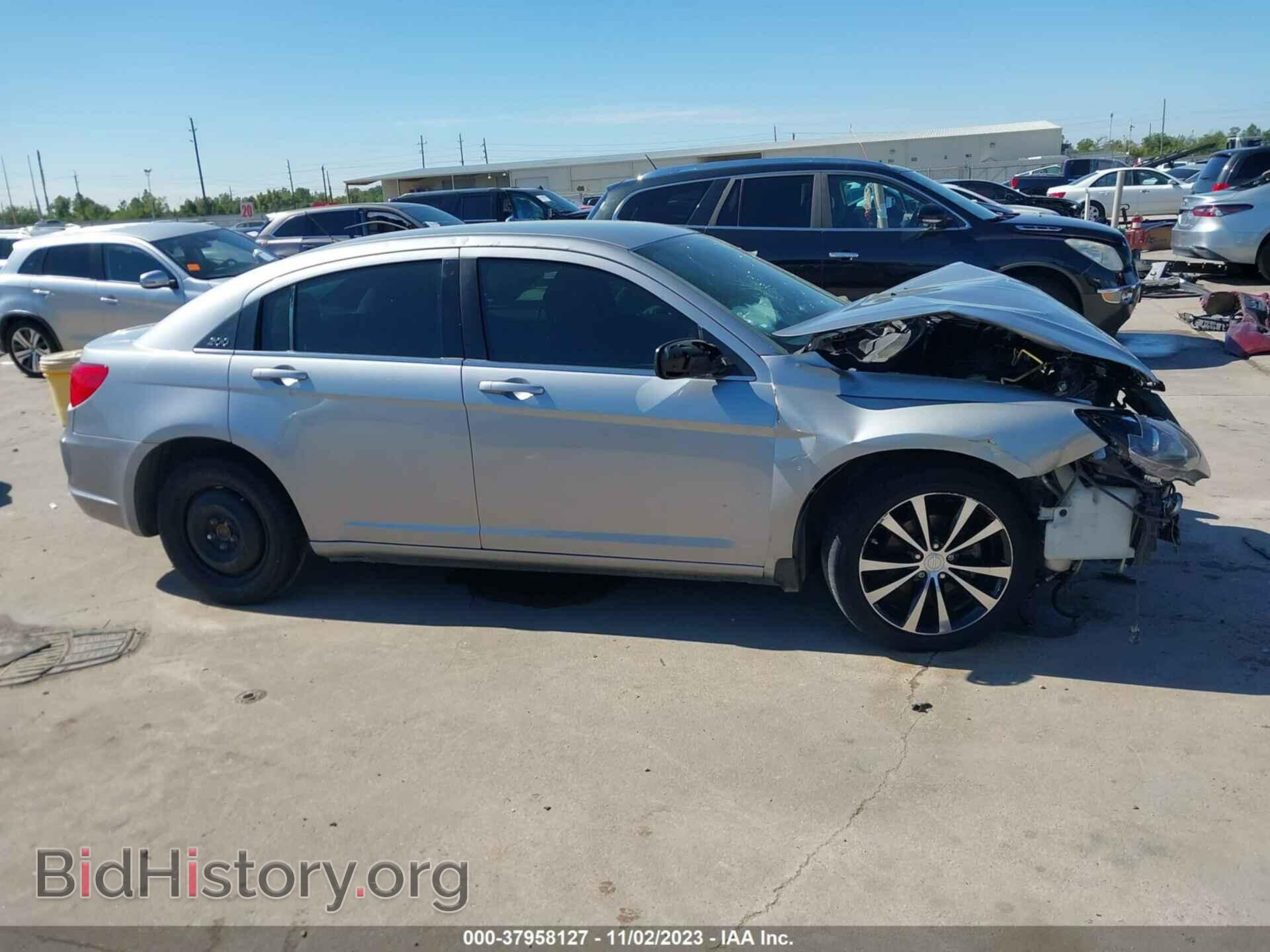 2014 CHRYSLER 200 - VIN: 1C3CCBBB0EN137579 - Фото 14