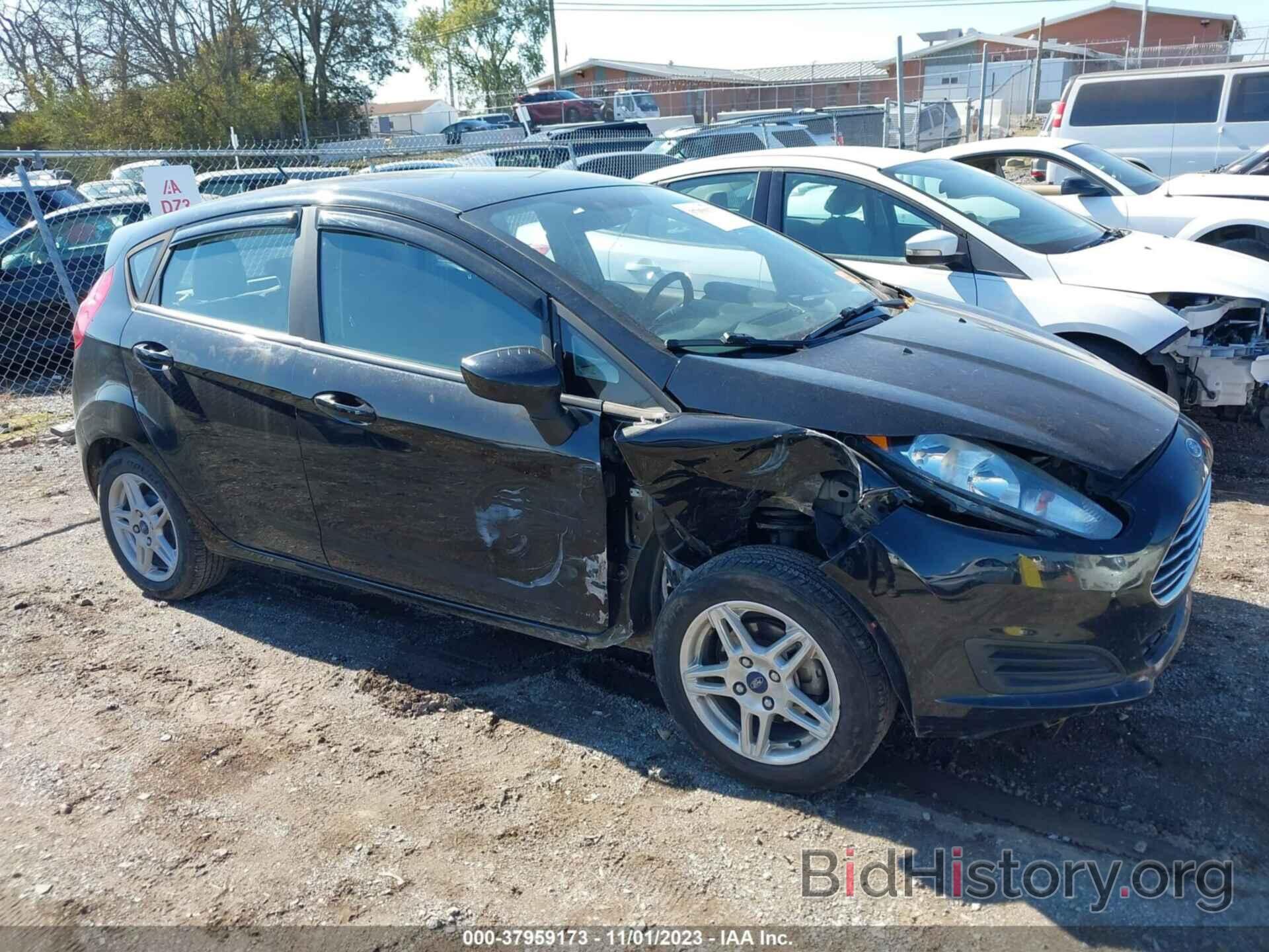 Photo 3FADP4EJ4JM116585 - FORD FIESTA 2018