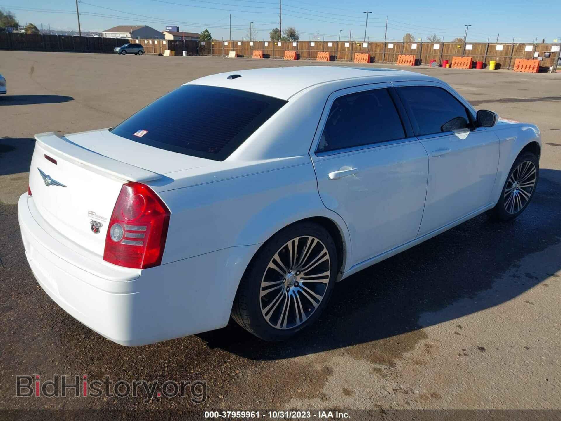2010 CHRYSLER 300 - VIN: 2C3CA2CV2AH262407 - Фото 4
