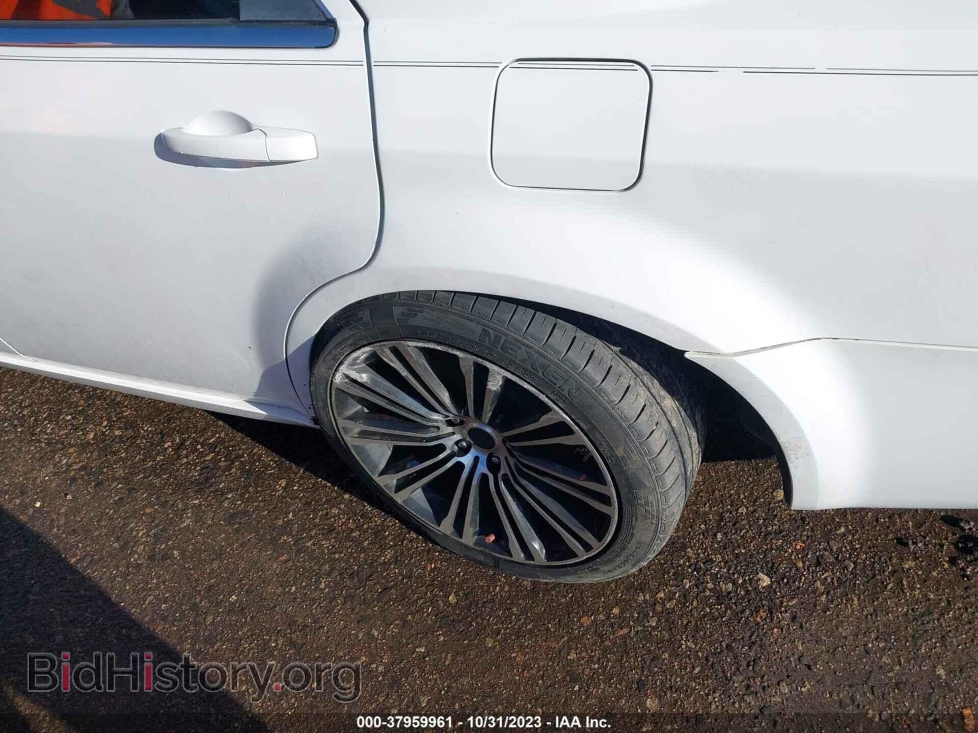 2010 CHRYSLER 300 - VIN: 2C3CA2CV2AH262407 - Фото 6