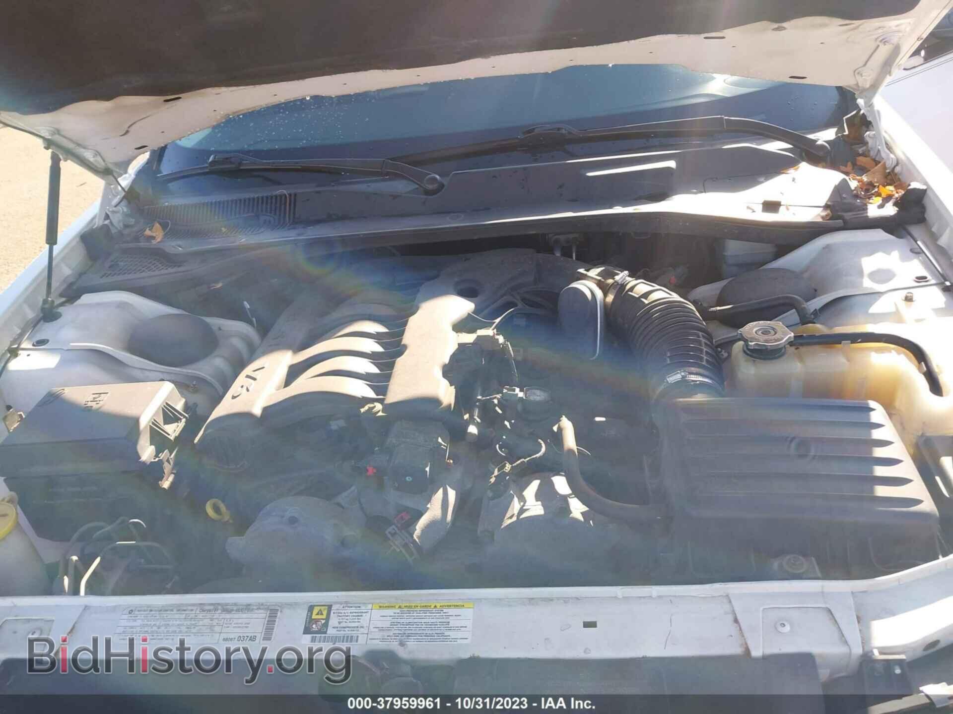 2010 CHRYSLER 300 - VIN: 2C3CA2CV2AH262407 - Фото 10