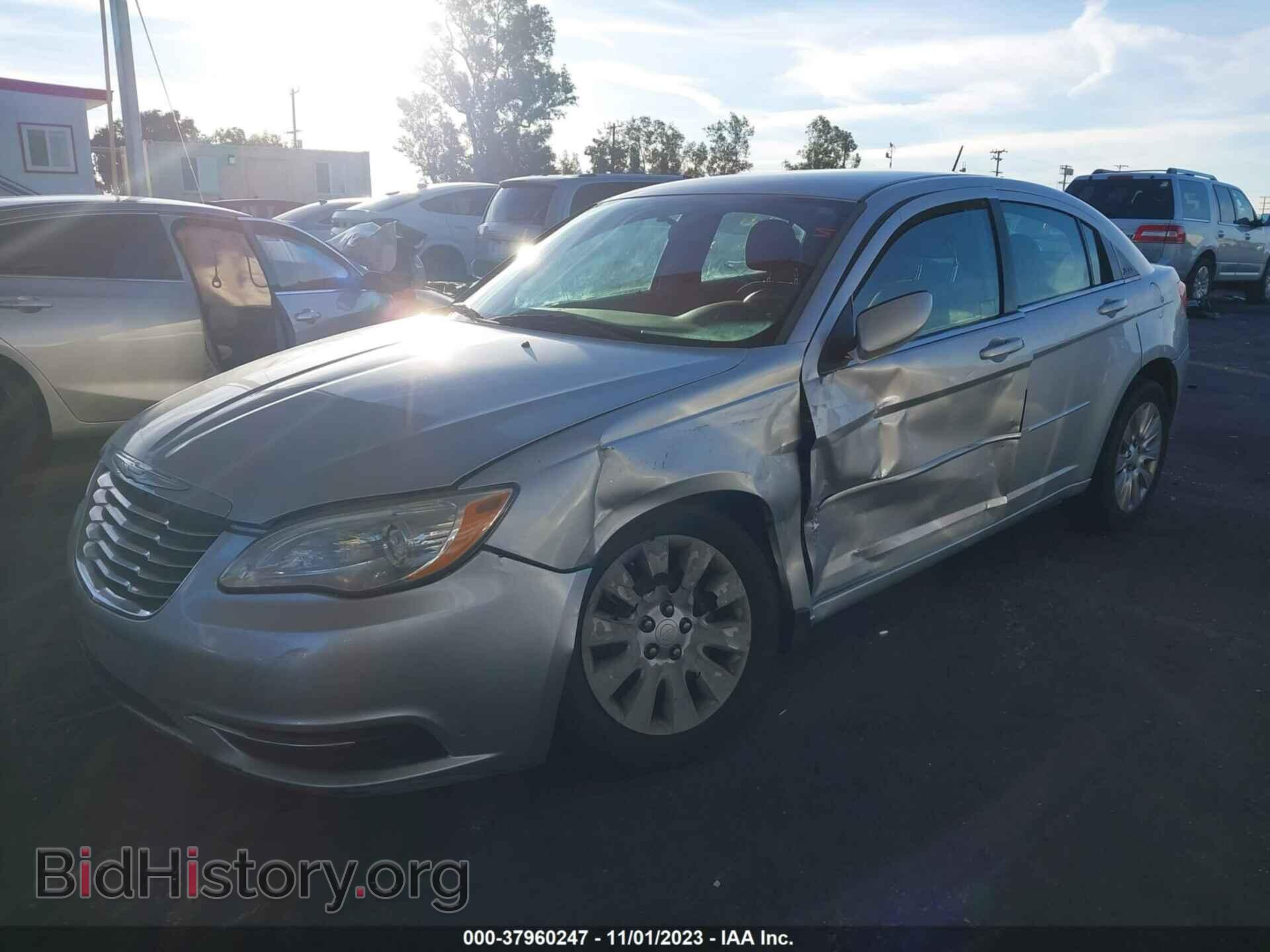 2012 CHRYSLER 200 - VIN: 1C3CCBAB9CN168506 - Фото 2