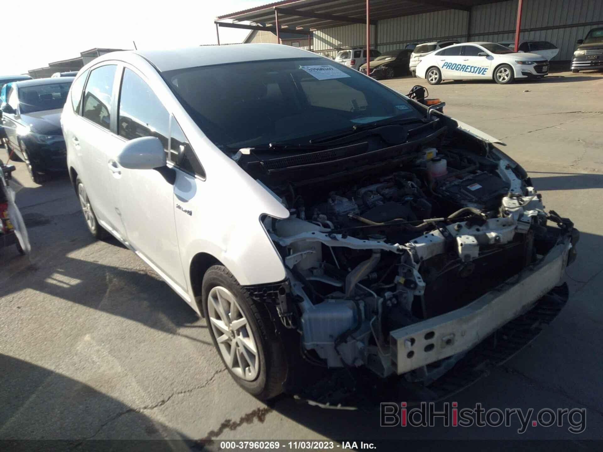 Photo JTDZN3EU7FJ026541 - TOYOTA PRIUS V 2015