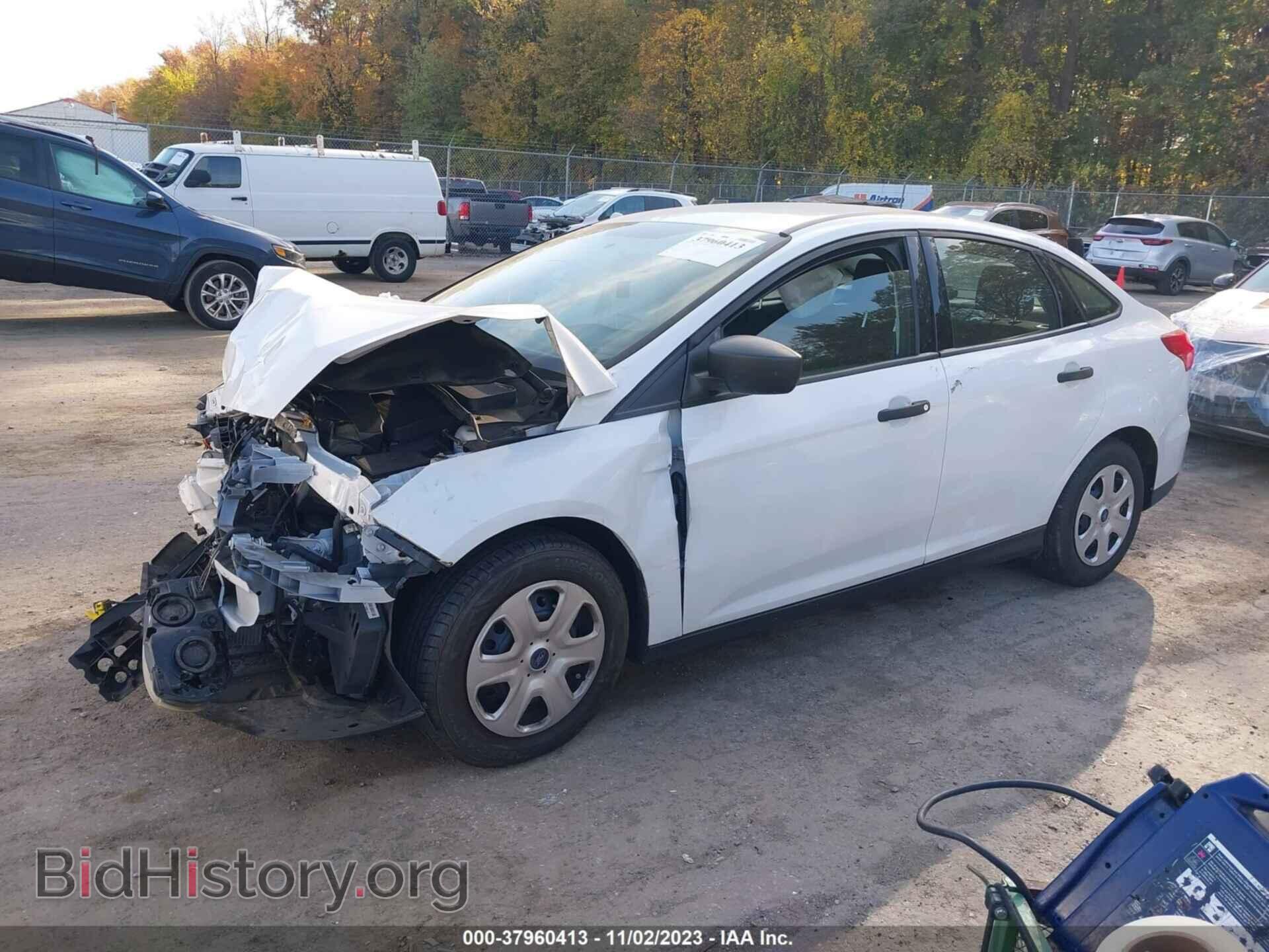 2016 FORD FOCUS - VIN: 1FADP3E26GL331155 - Фото 2