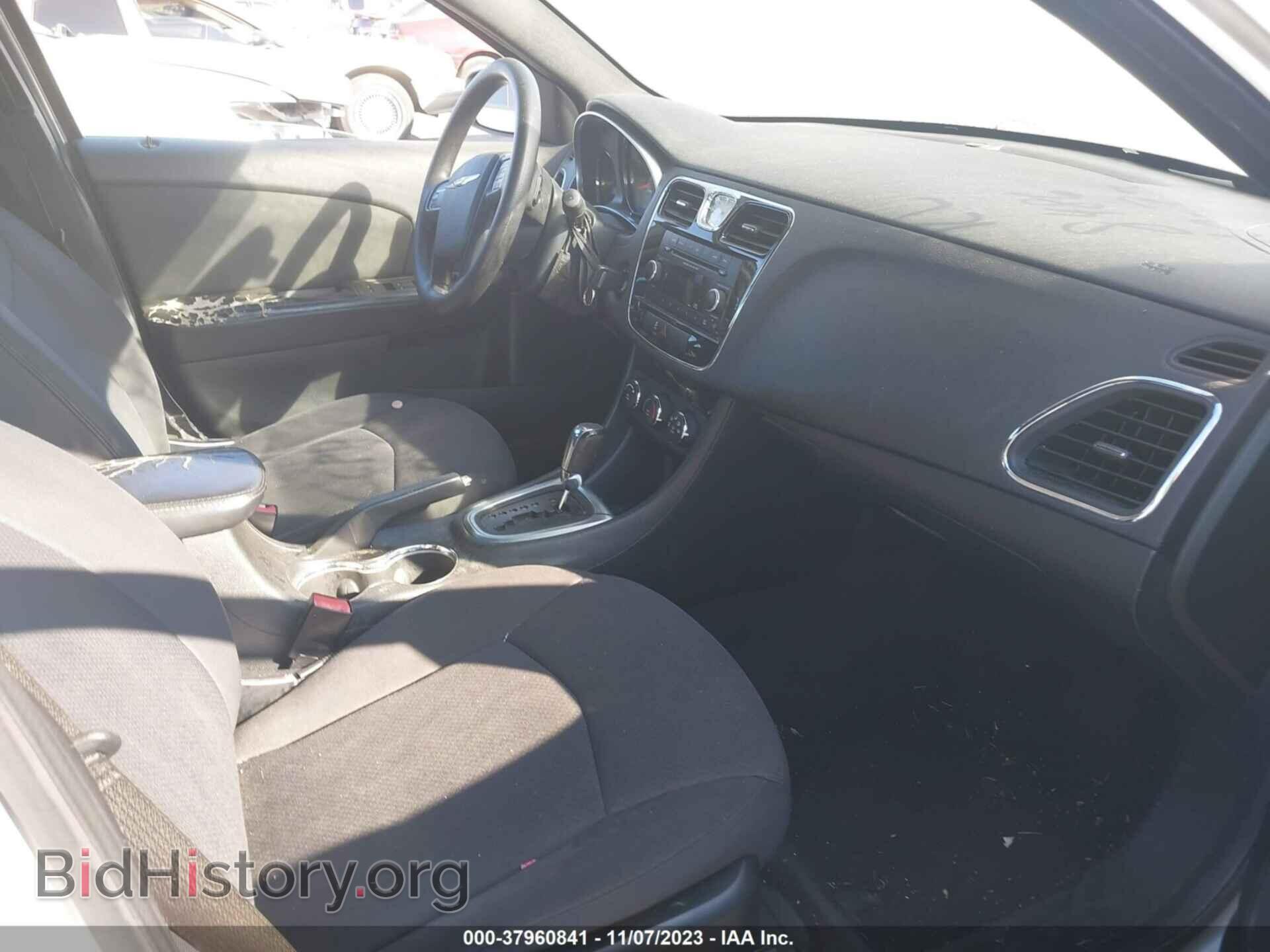 2012 CHRYSLER 200 - VIN: 1C3CCBAB0CN208486 - Фото 5