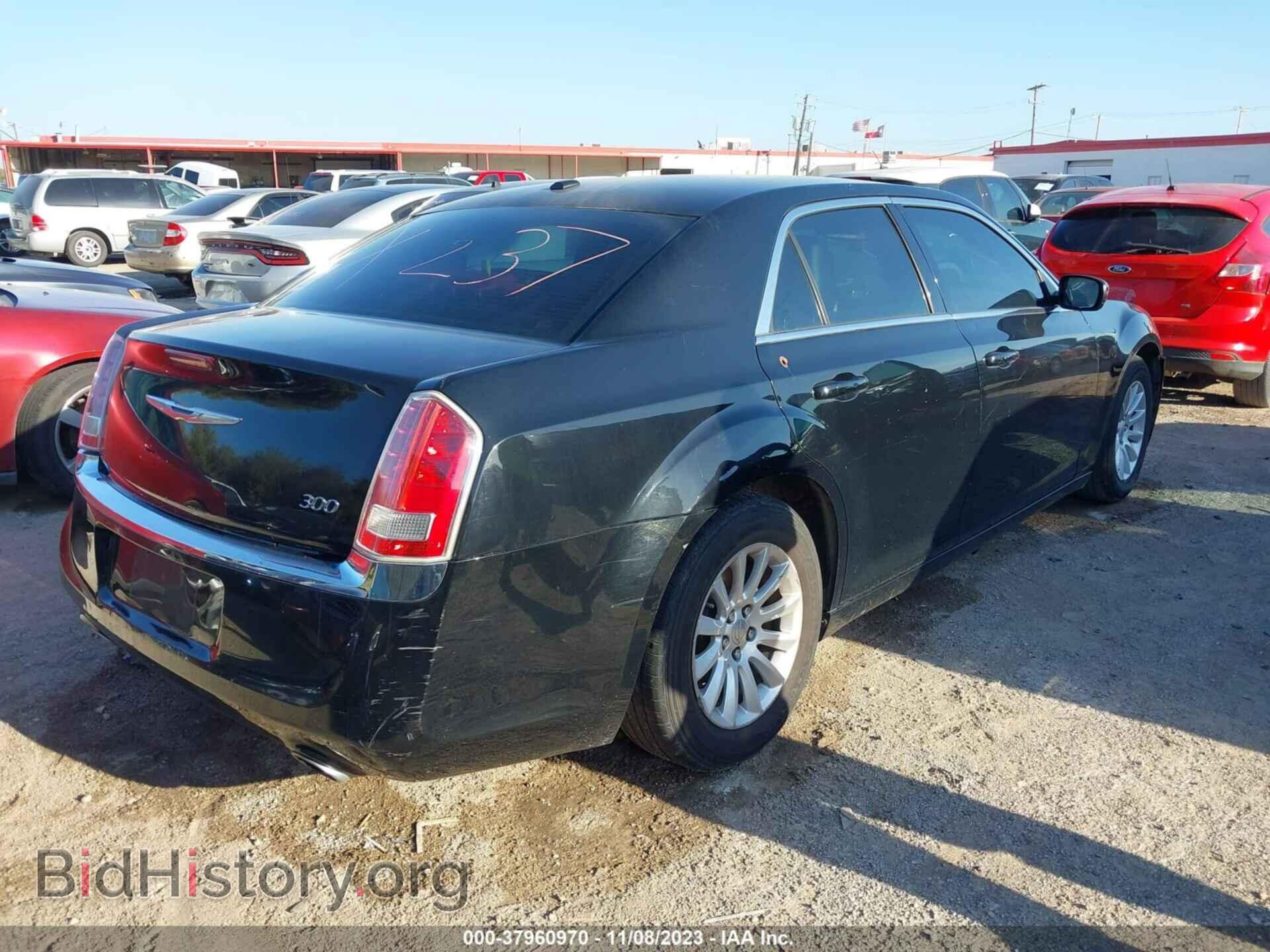 2014 CHRYSLER 300 - VIN: 2C3CCAAG7EH272753 - Фото 4