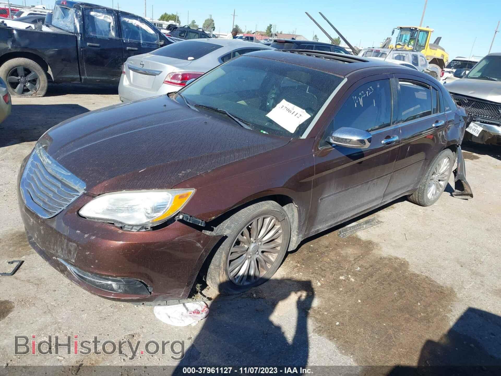 2012 CHRYSLER 200 - VIN: 1C3CCBCG9CN184939 - Фото 2