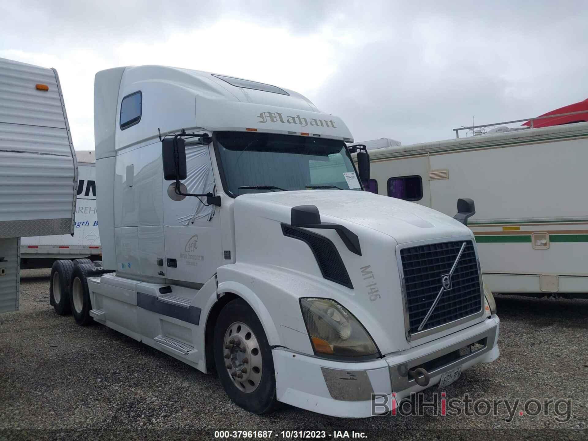 Photo 4V4NC9EJ7DN564597 - VOLVO VN 2013