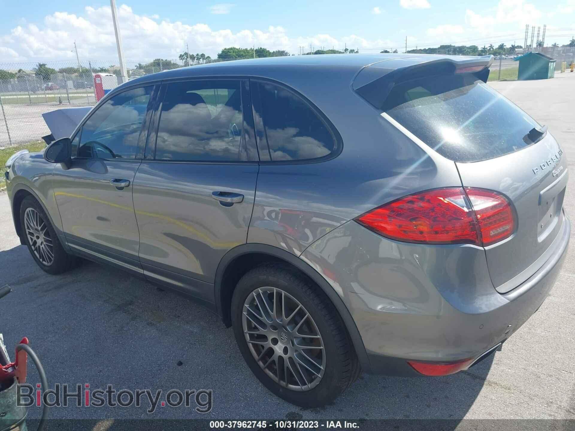 2013 PORSCHE CAYENNE - VIN: WP1AA2A23DLA19089 - Photo 3