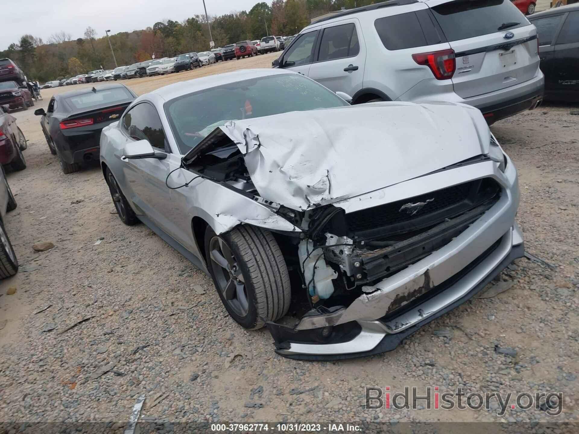 Photo 1FA6P8AM7F5354153 - FORD MUSTANG 2015