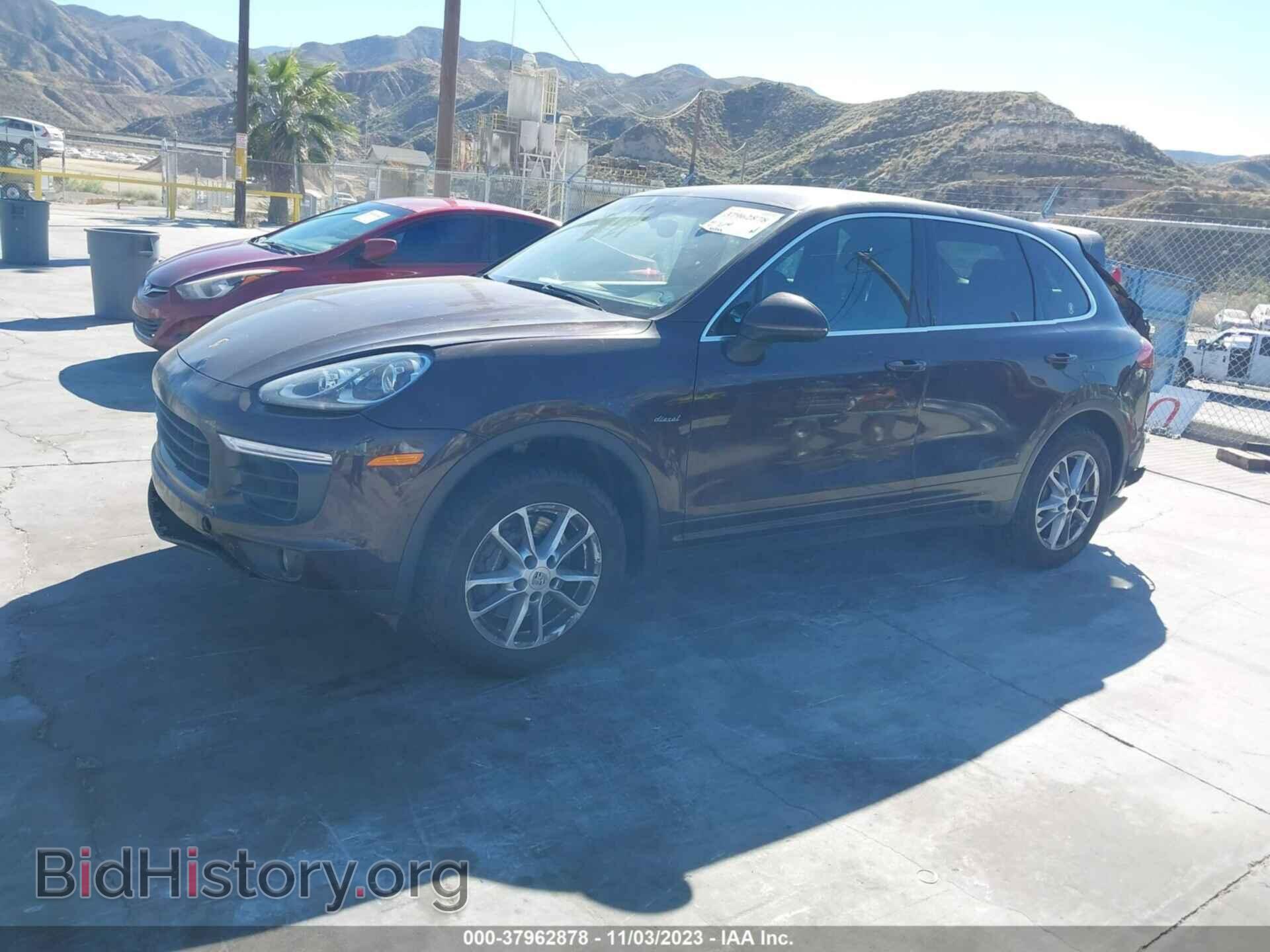2016 PORSCHE CAYENNE - VIN: WP1AF2A26GKA42930 - Фото 2