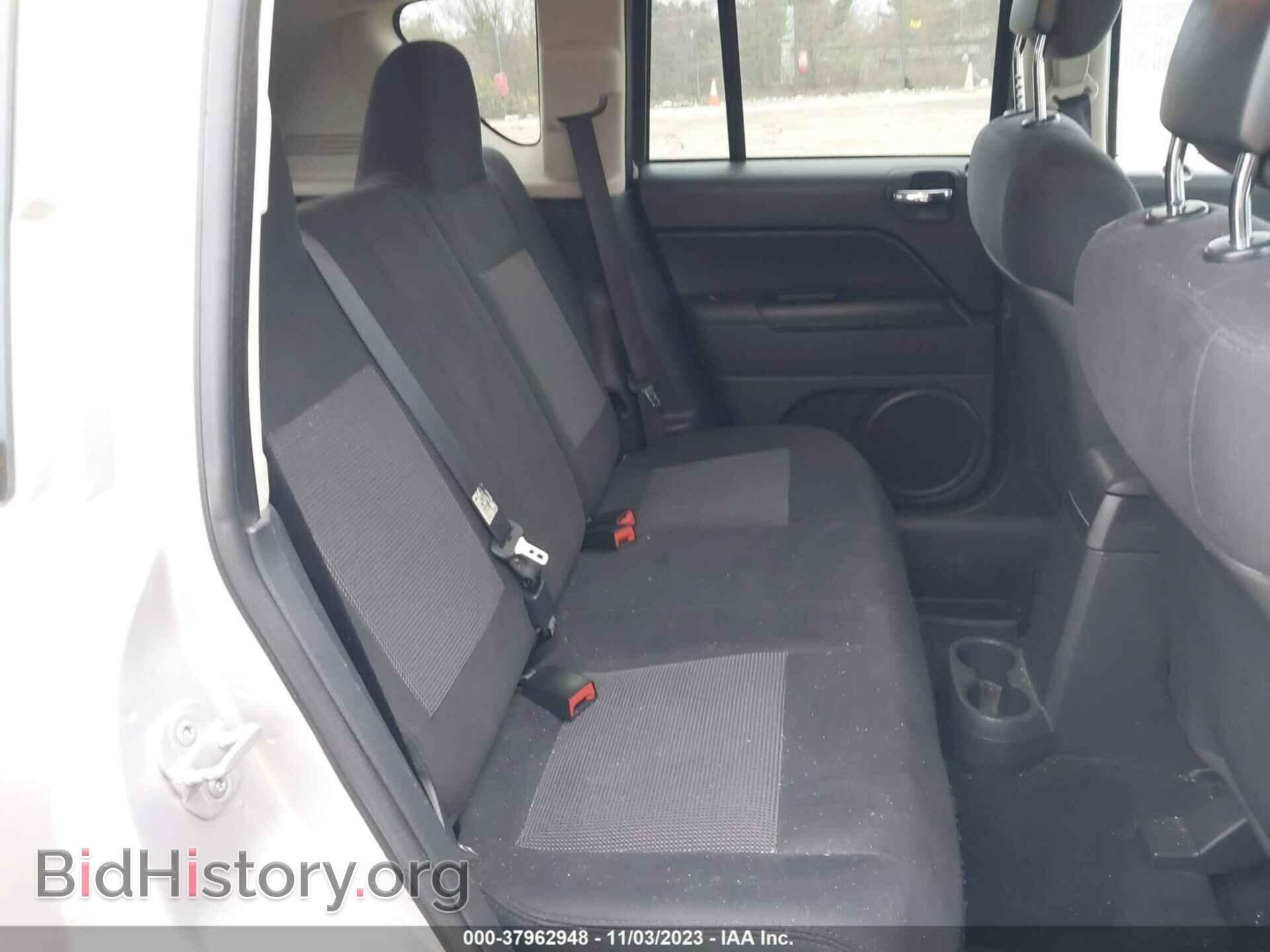 2011 JEEP COMPASS - VIN: 1J4NF1FB2BD201617 - Photo 8