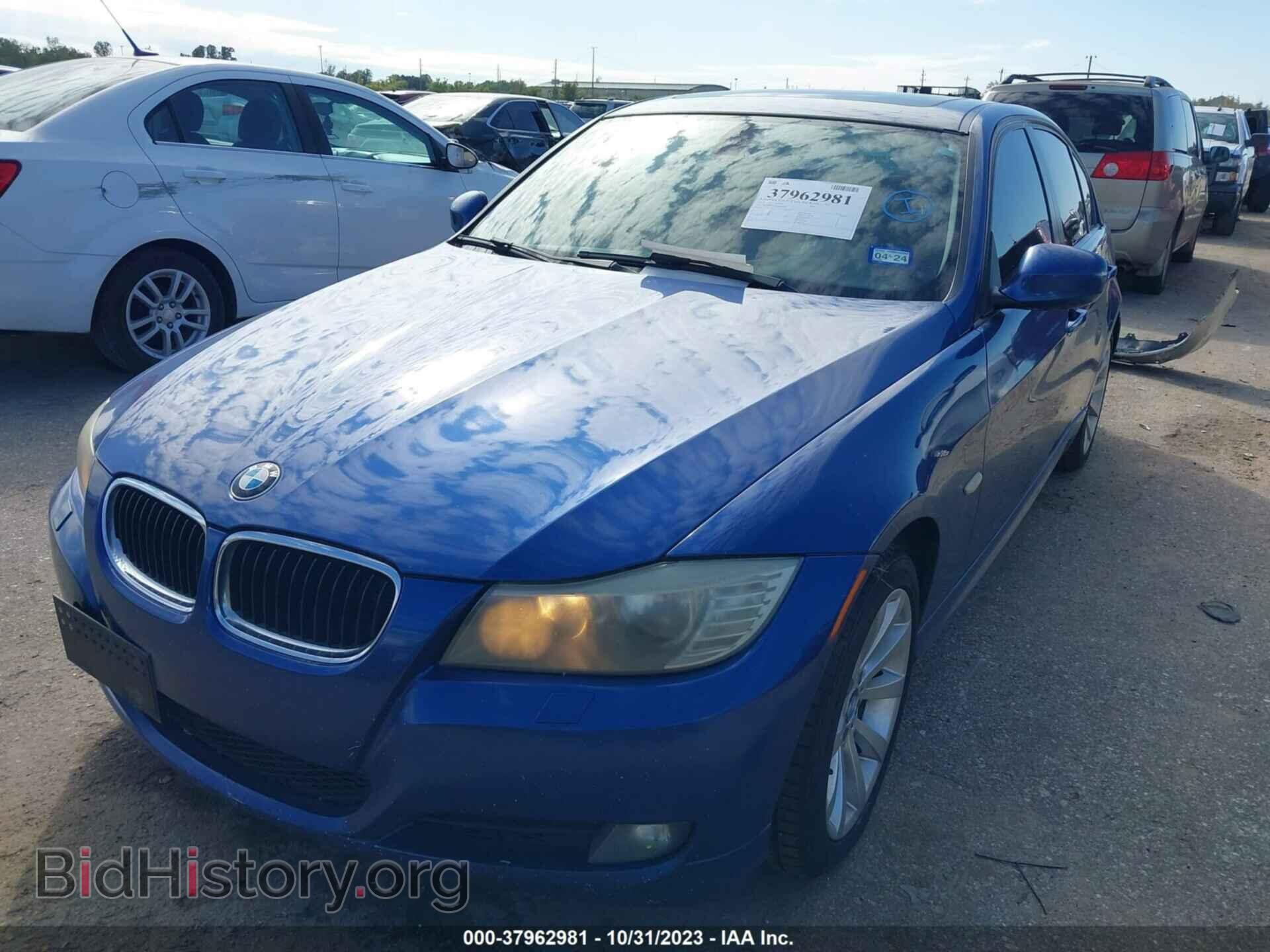 2011 BMW 328I - VIN: WBAPH7C55BE461088 - Фото 2