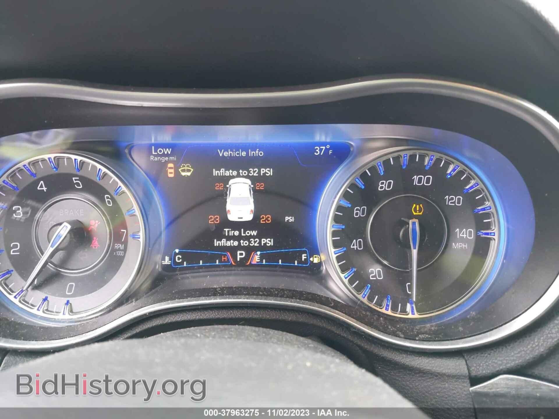2016 CHRYSLER 300 - VIN: 2C3CCAAG2GH198323 - Фото 7