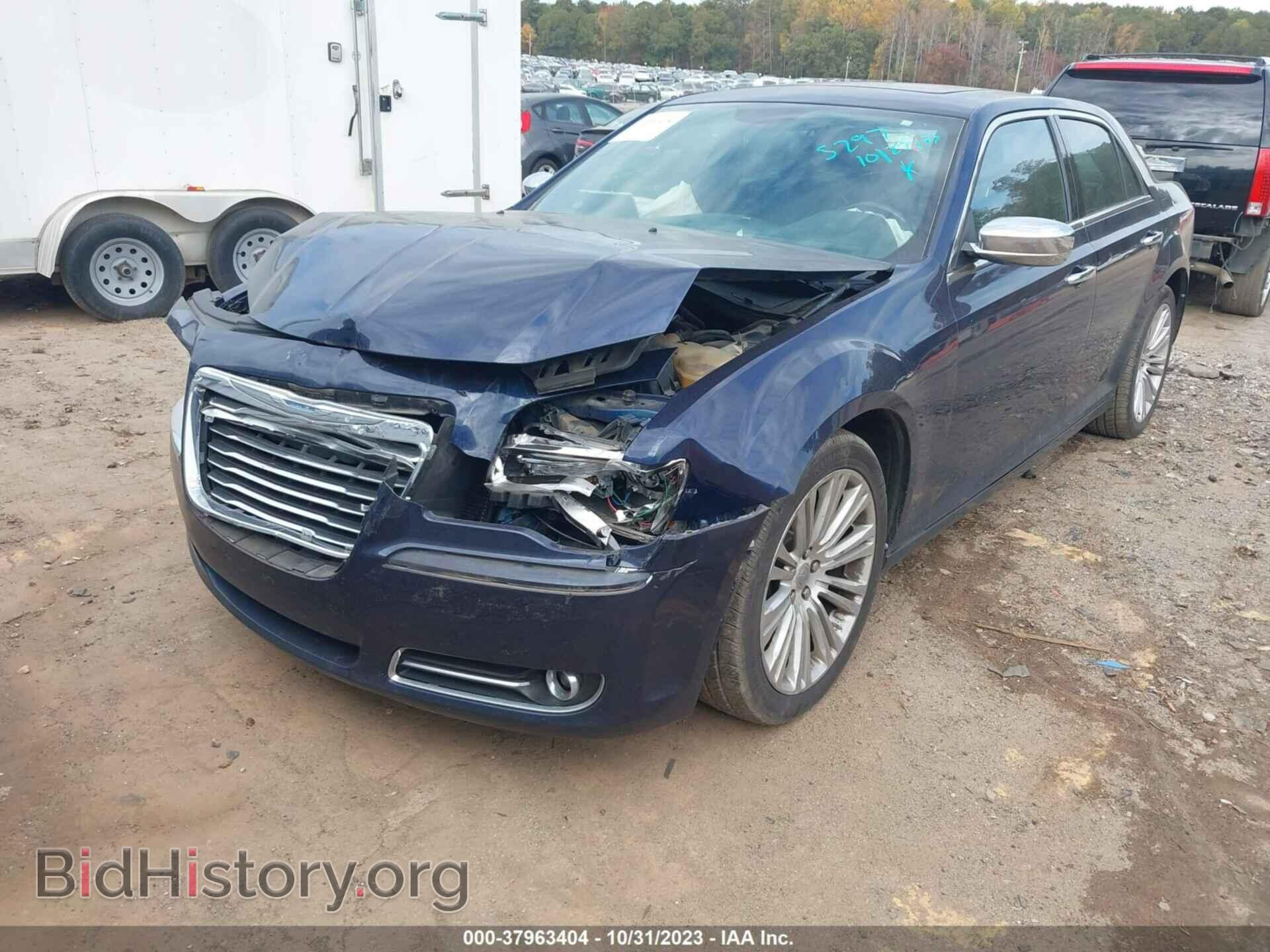 2014 CHRYSLER 300C - VIN: 2C3CCAEG7EH255297 - Фото 2