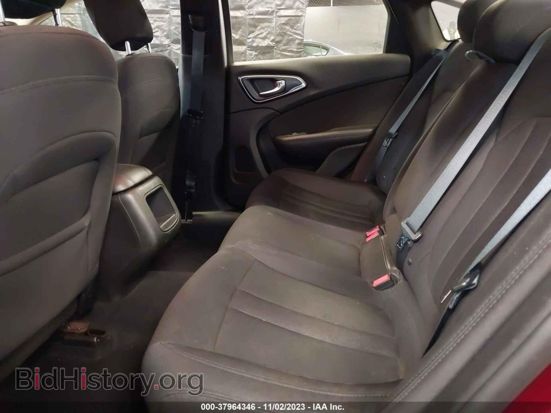 2015 CHRYSLER 200 - VIN: 1C3CCCAB2FN661194 - Фото 8