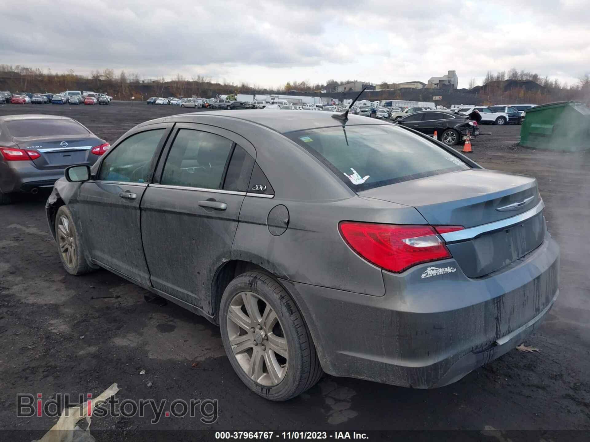 2012 CHRYSLER 200 - VIN: 1C3CCBBB0CN137417 - Фото 3