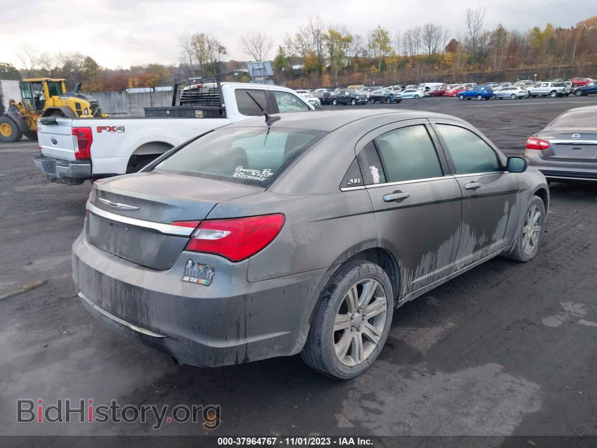 2012 CHRYSLER 200 - VIN: 1C3CCBBB0CN137417 - Фото 4