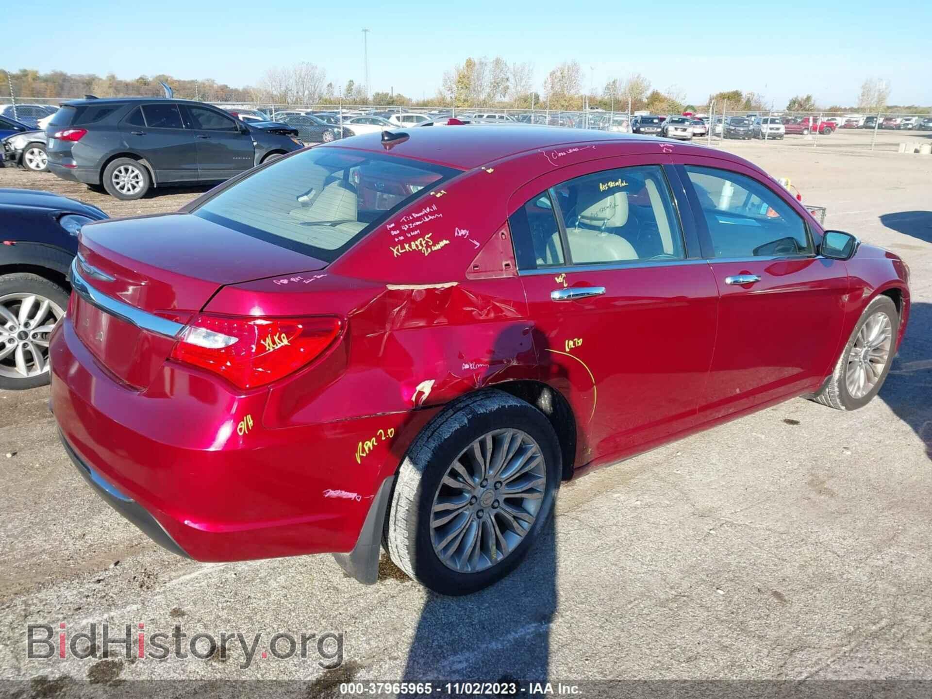 2012 CHRYSLER 200 - VIN: 1C3CCBCG5CN307720 - Фото 4