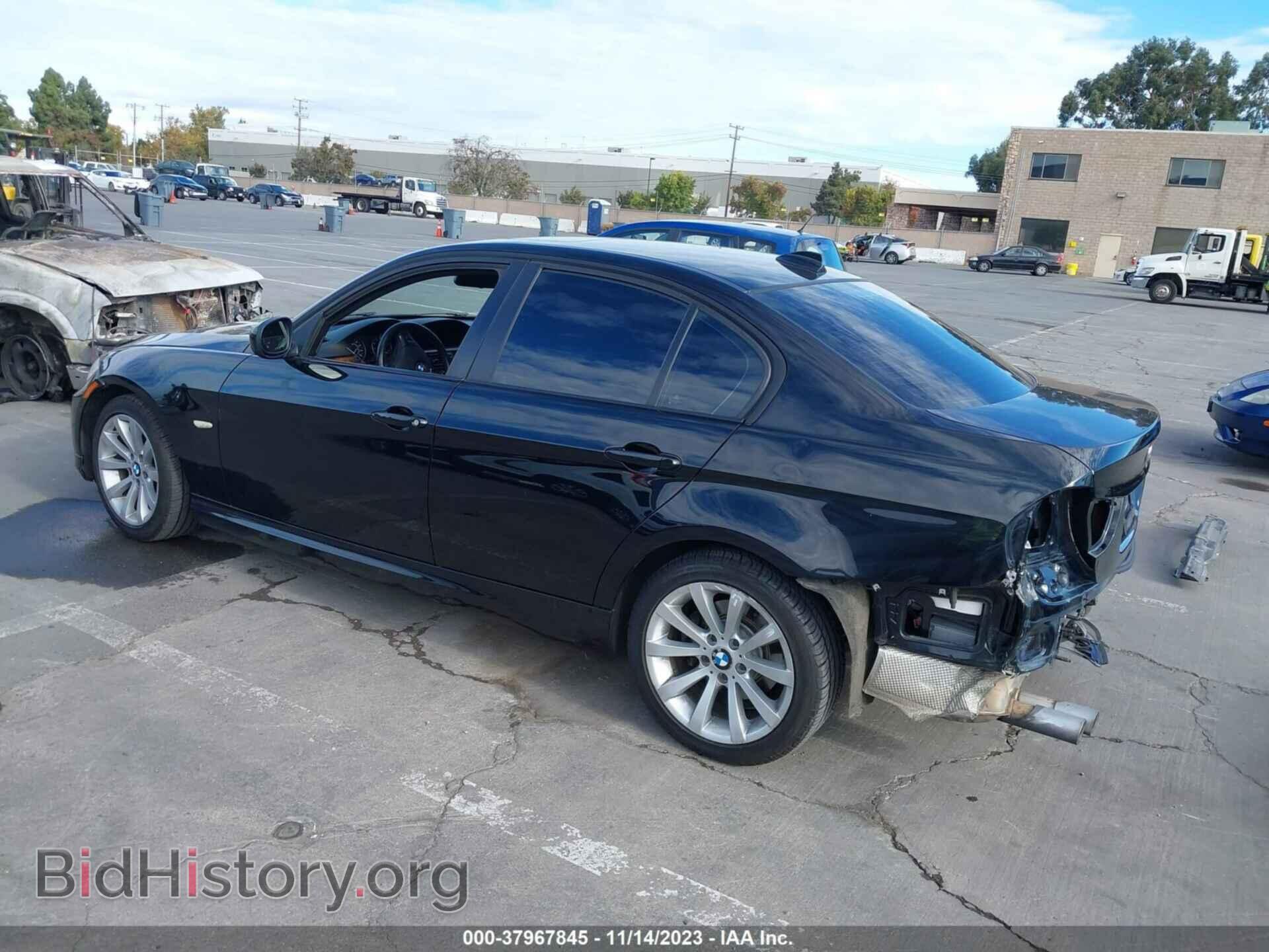 2011 BMW 328I - VIN: WBAPK5C5XBF126862 - Фото 3