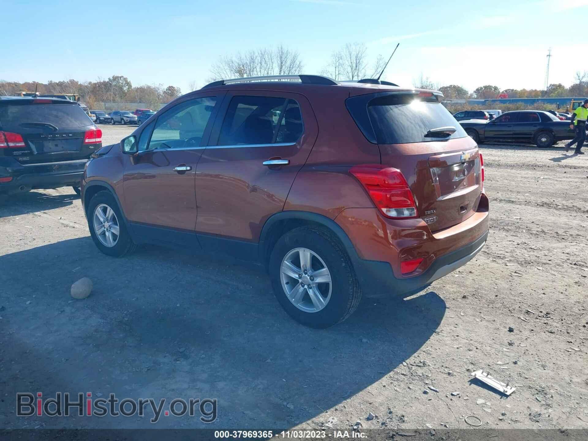 2019 CHEVROLET TRAX - VIN: 3GNCJLSB3KL282142 - Photo 3