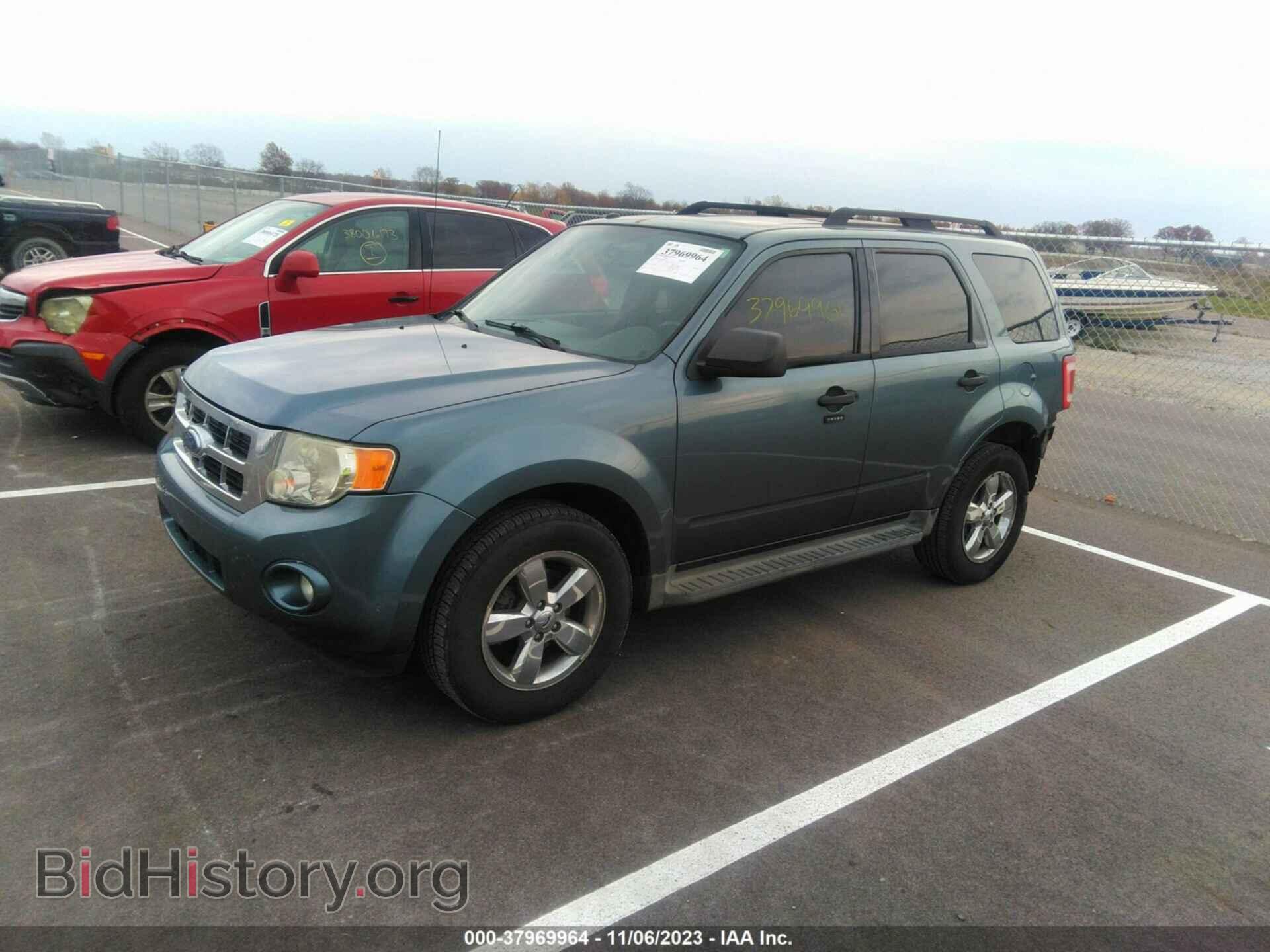 2010 FORD ESCAPE - VIN: 1FMCU0D75AKA34199 - Фото 2