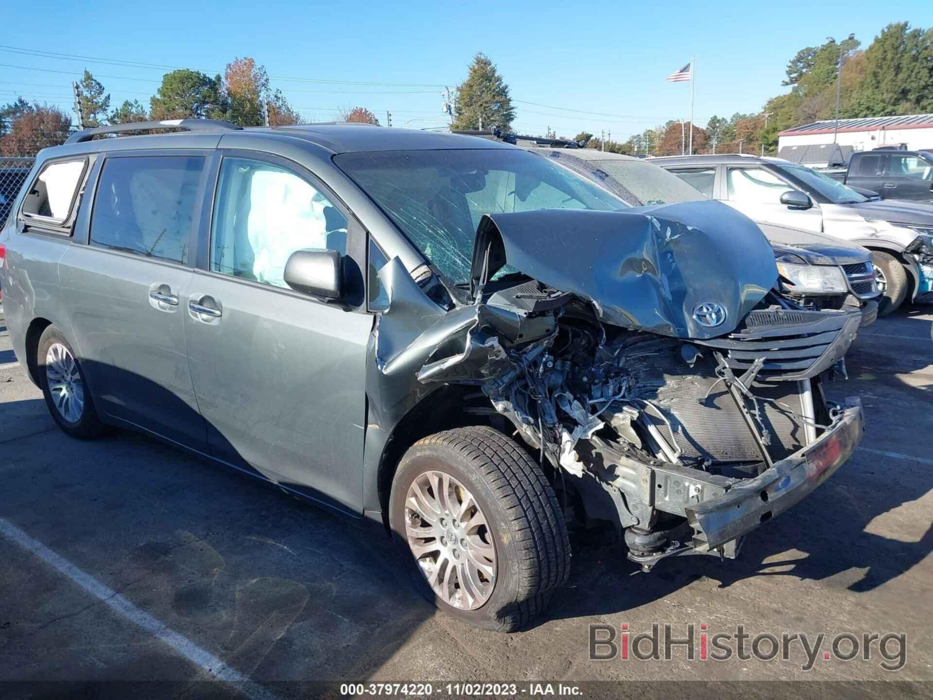 Photo 5TDYK3DC9DS369462 - TOYOTA SIENNA 2013