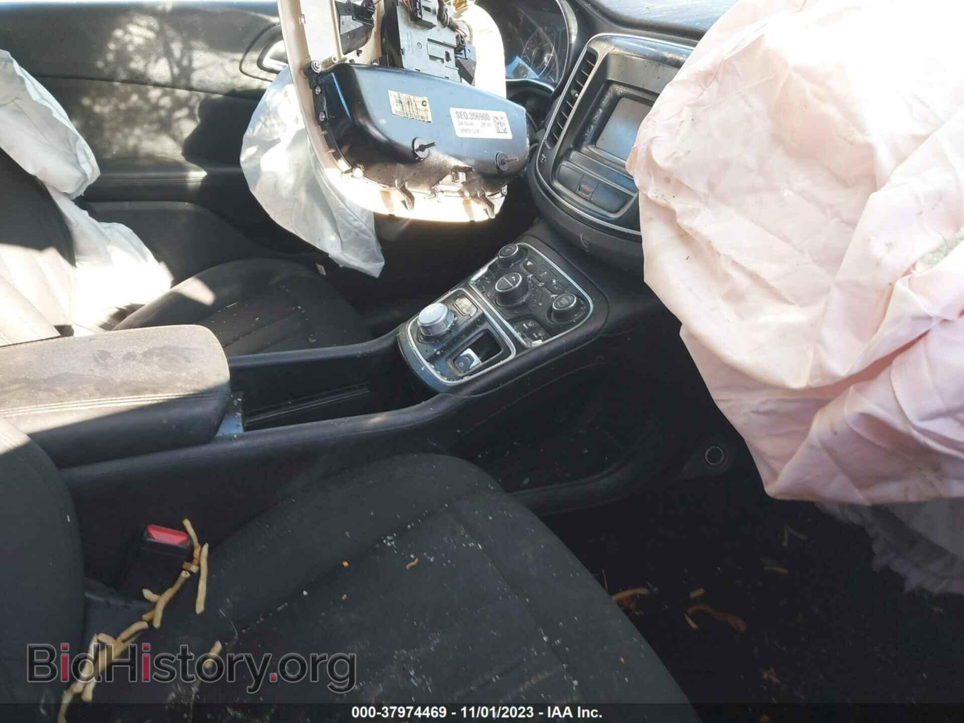 2016 CHRYSLER 200 - VIN: 1C3CCCAB1GN109445 - Фото 5