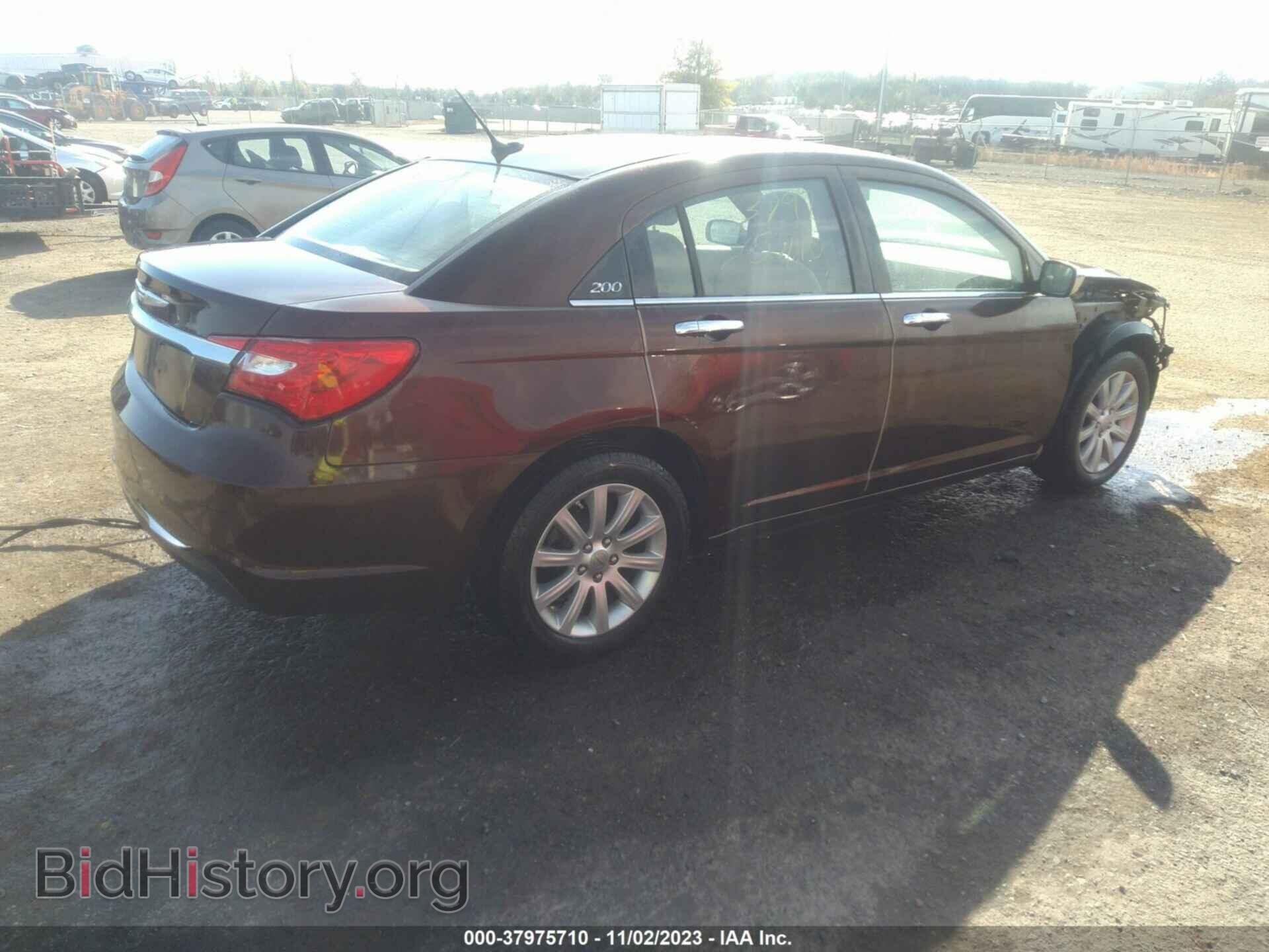 2013 CHRYSLER 200 - VIN: 1C3CCBCG3DN738154 - Фото 4