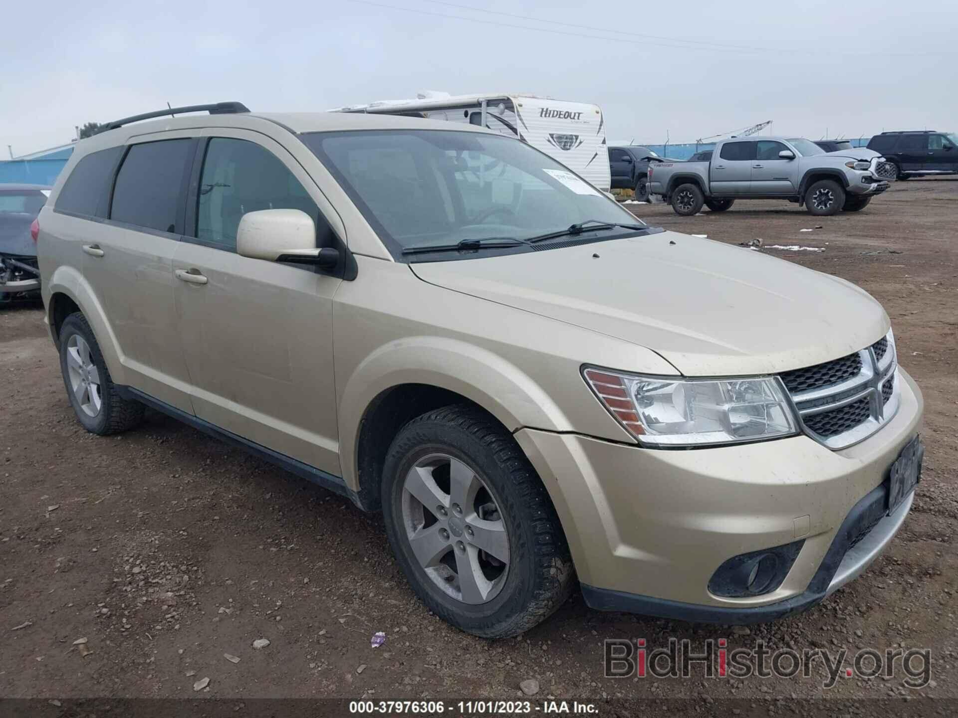 Photo 3D4PH1FG1BT568090 - DODGE JOURNEY 2011