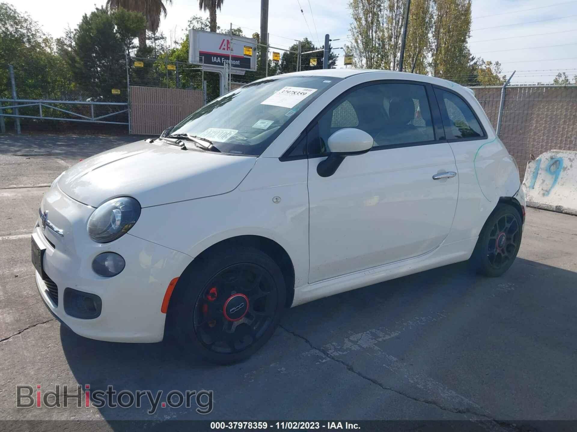 2015 FIAT 500 - VIN: 3C3CFFBR8FT689957 - Фото 2