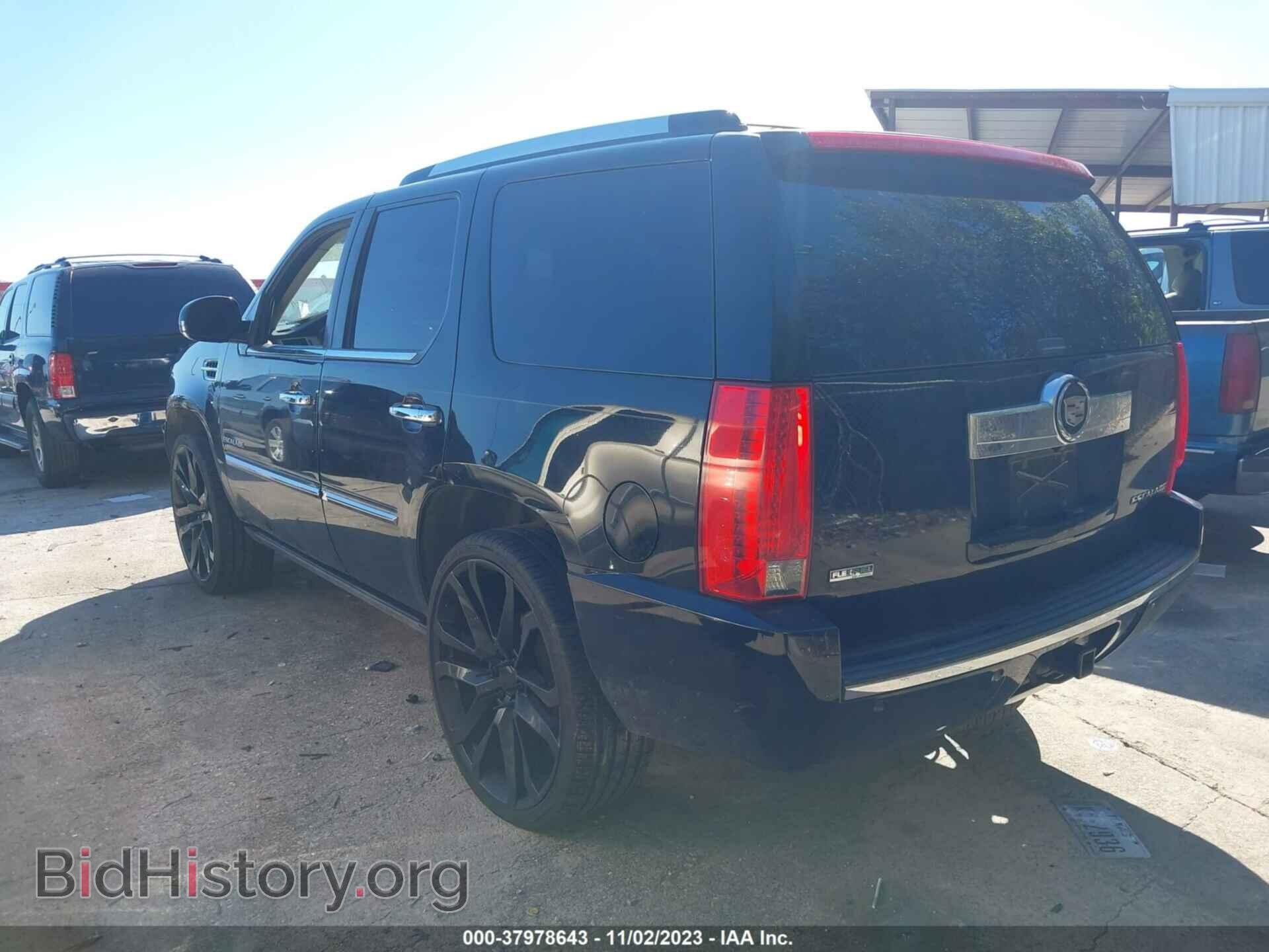 2011 CADILLAC ESCALADE - VIN: 1GYS3CEF2BR297800 - Photo 3