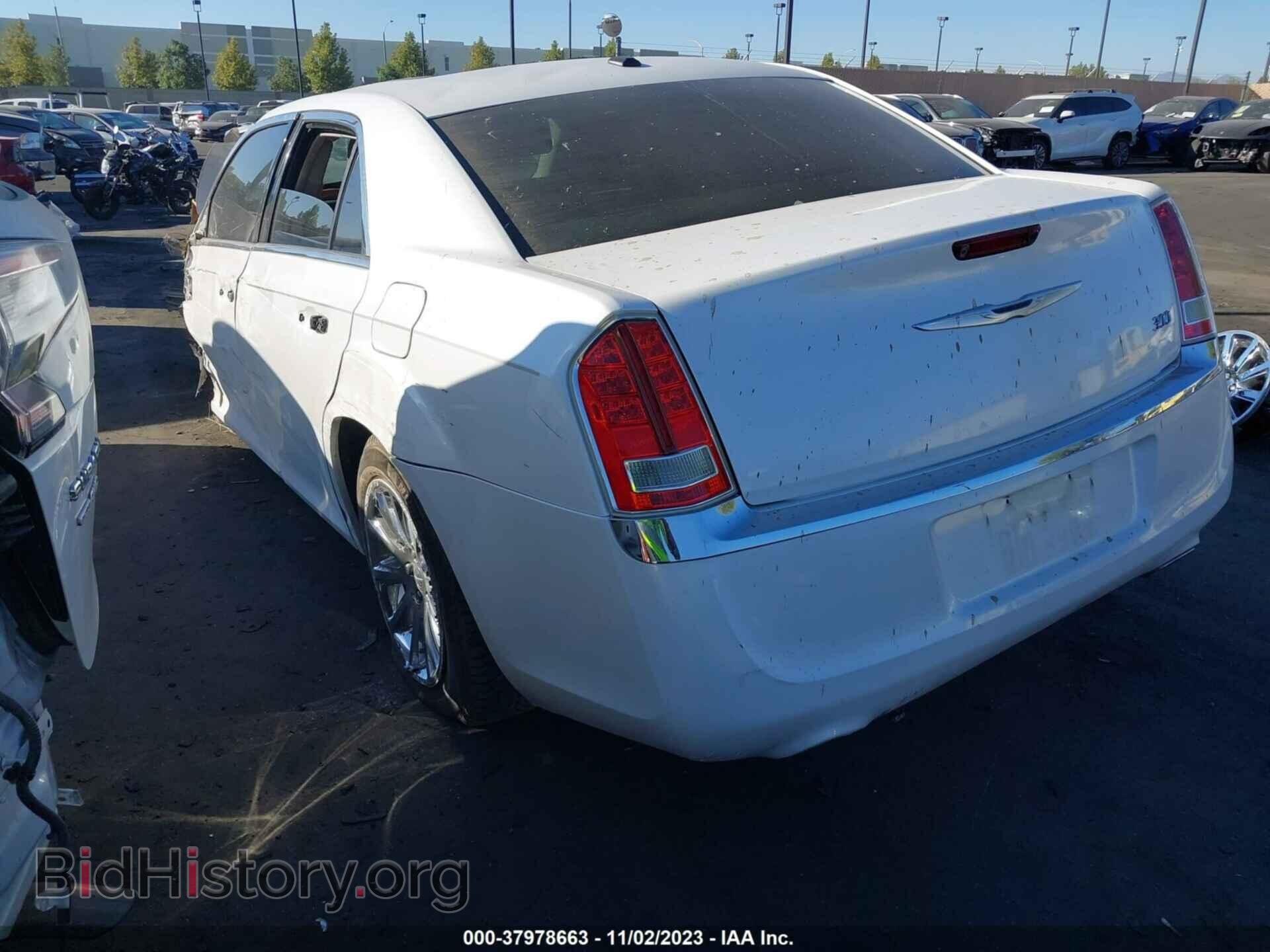 2012 CHRYSLER 300 - VIN: 2C3CCACG0CH165974 - Фото 3