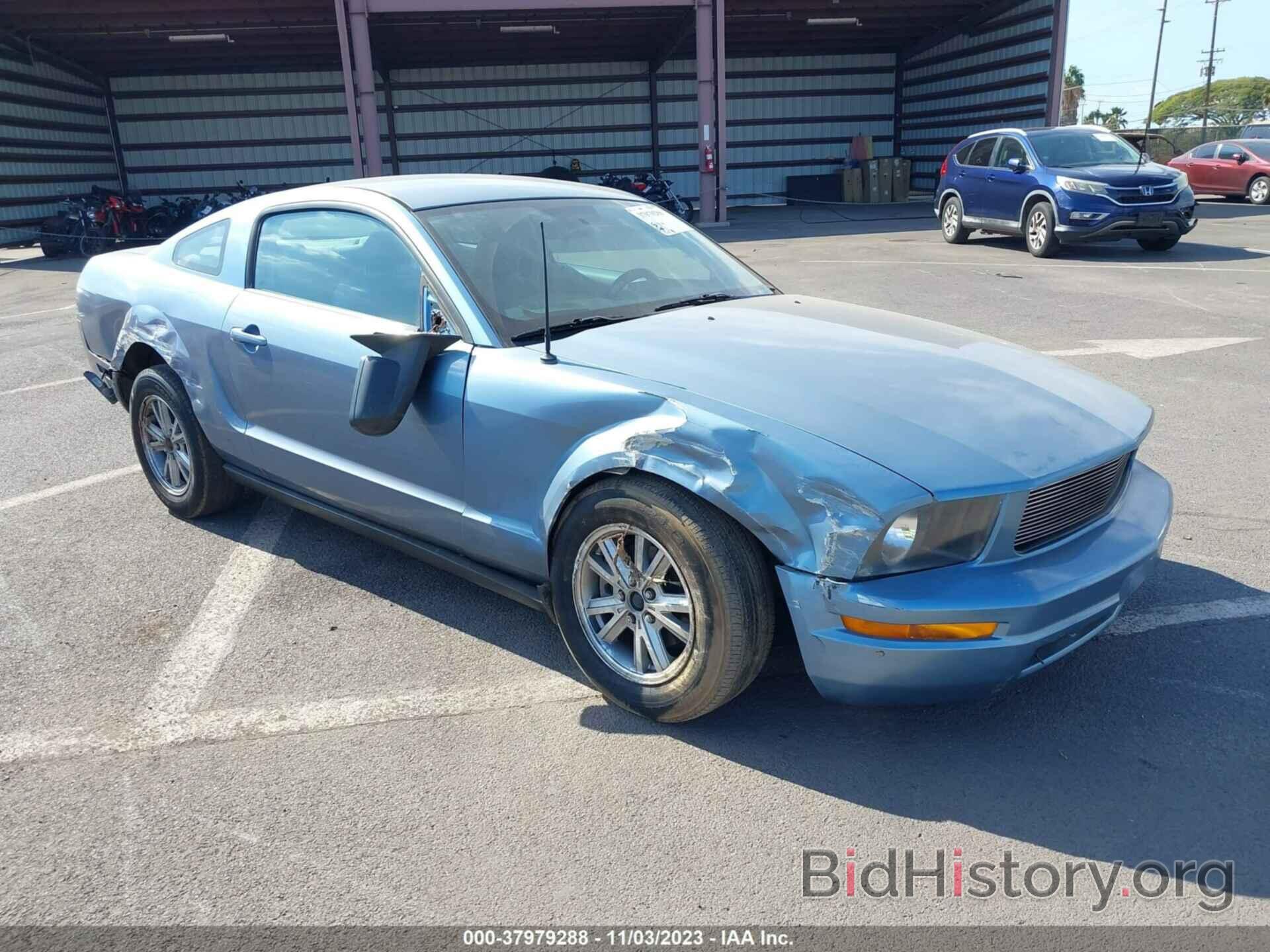 Photo 1ZVFT80N675302690 - FORD MUSTANG 2007