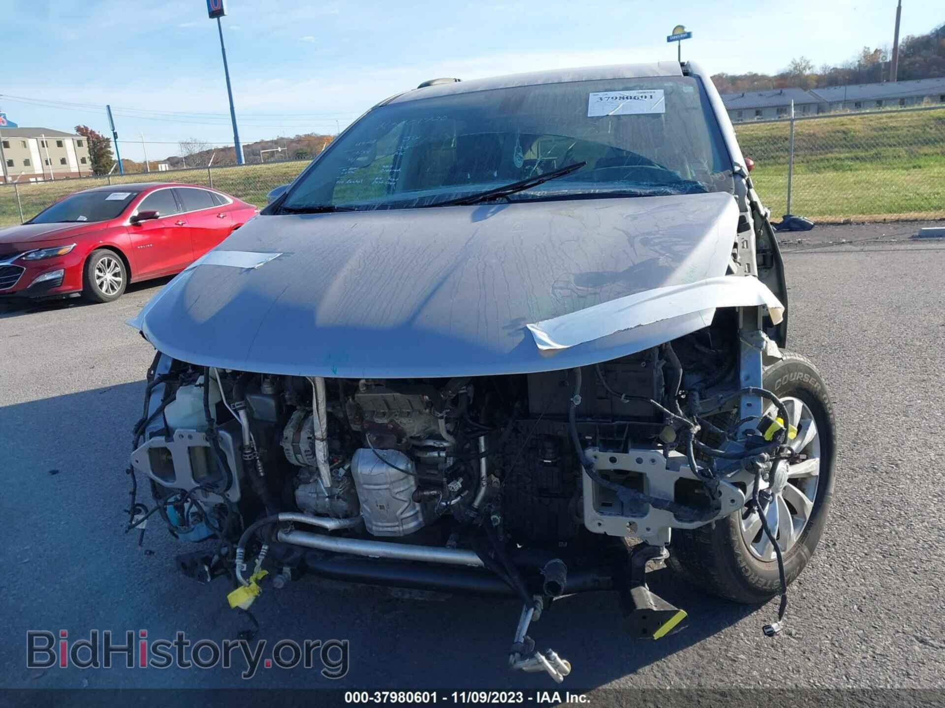 2017 CHRYSLER PACIFICA - VIN: 2C4RC1BGXHR569891 - Фото 6