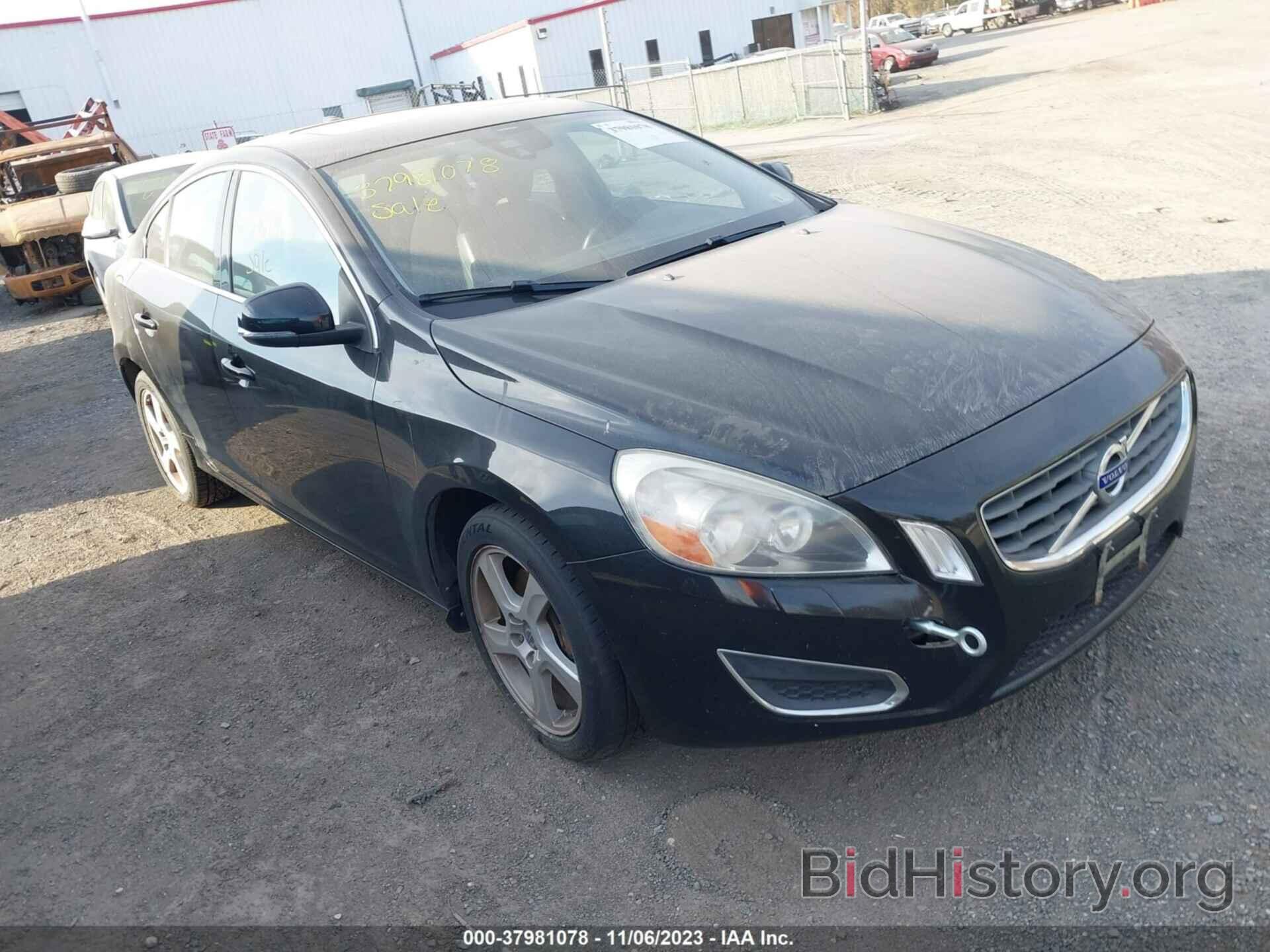 Photo YV1612FH3D2173273 - VOLVO S60 2013