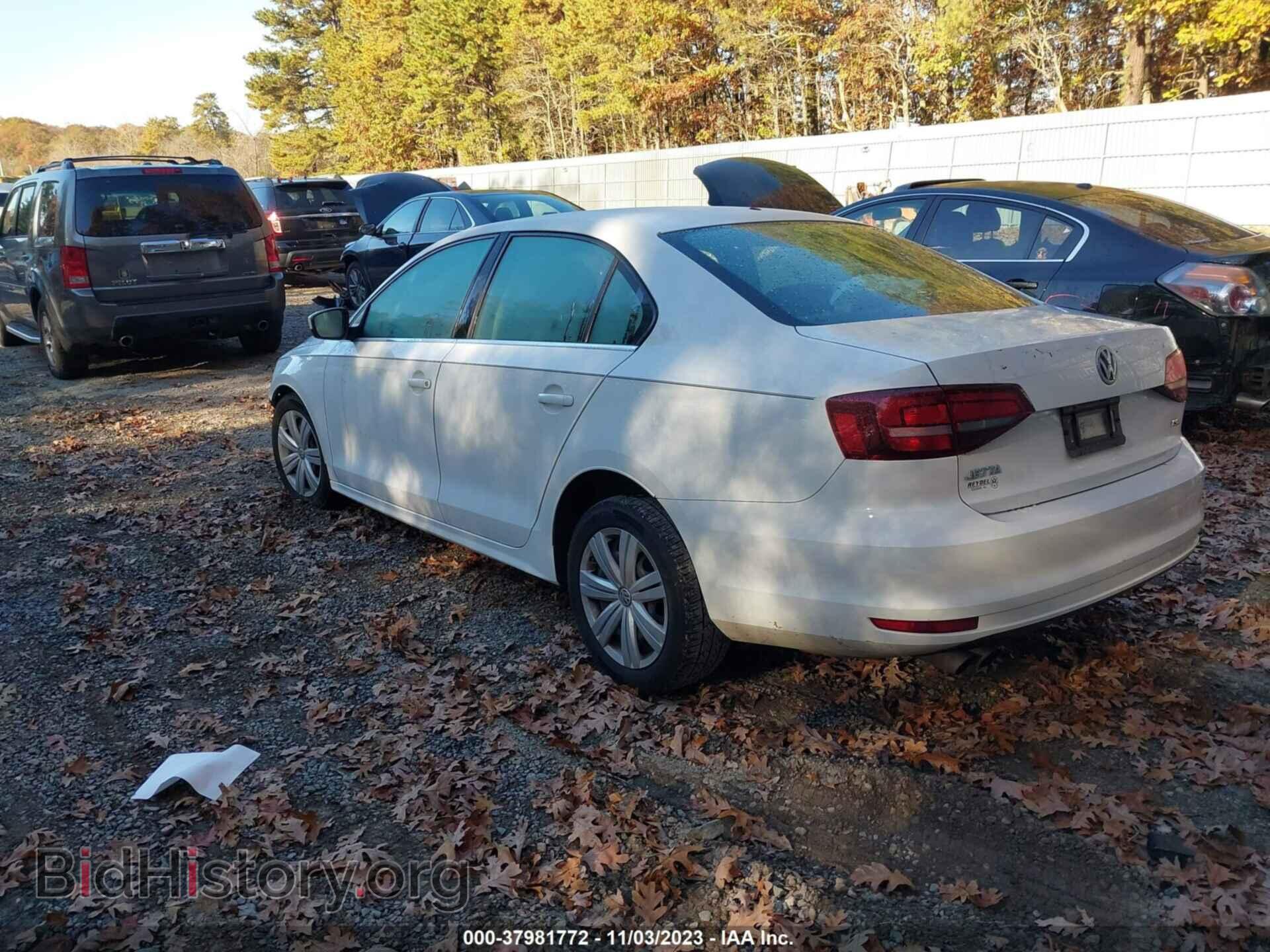 2017 VOLKSWAGEN JETTA - VIN: 3VW2B7AJ3HM334192 - Фото 3
