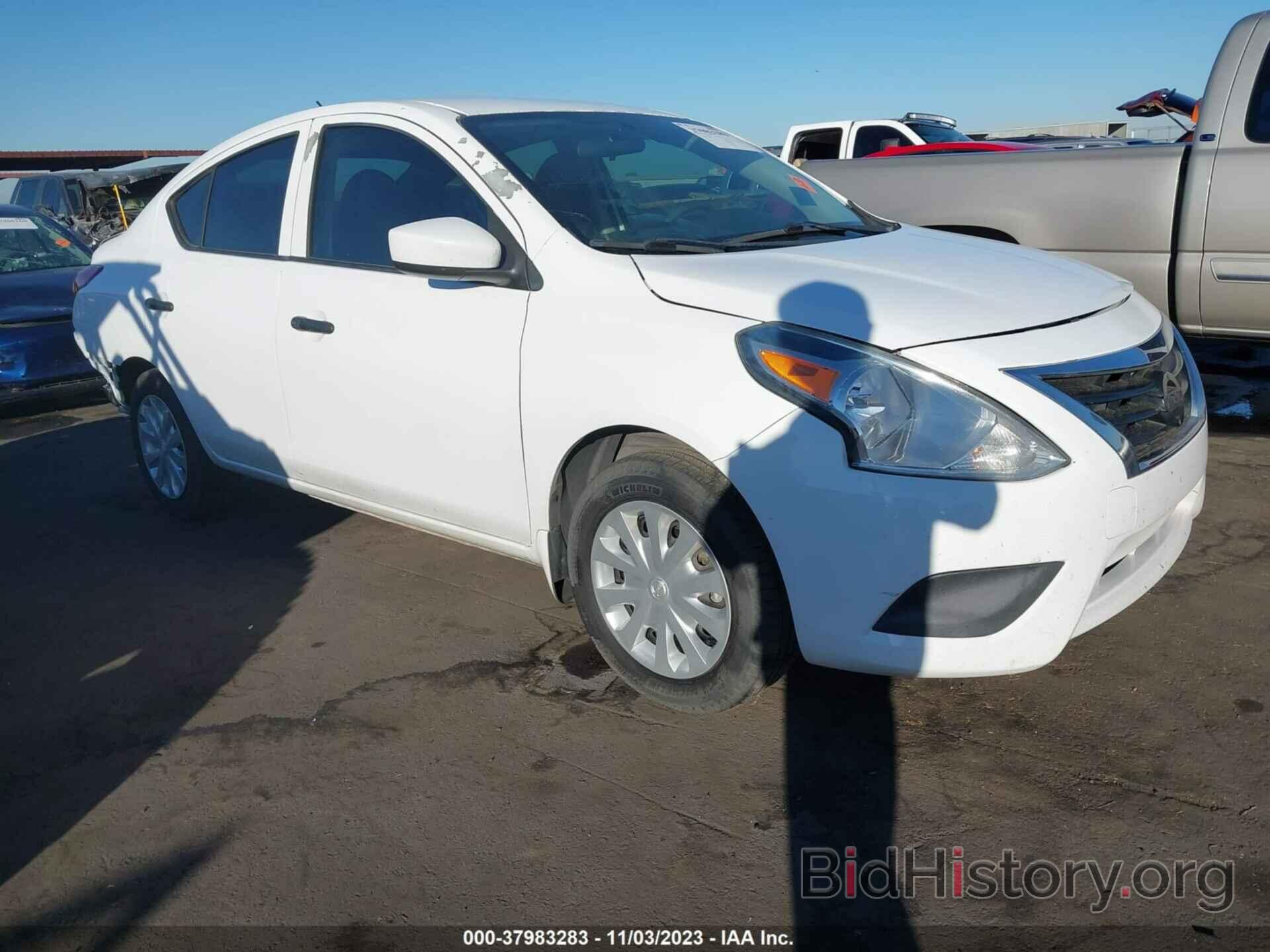 Photo 3N1CN7AP1HL842012 - NISSAN VERSA SEDAN 2017