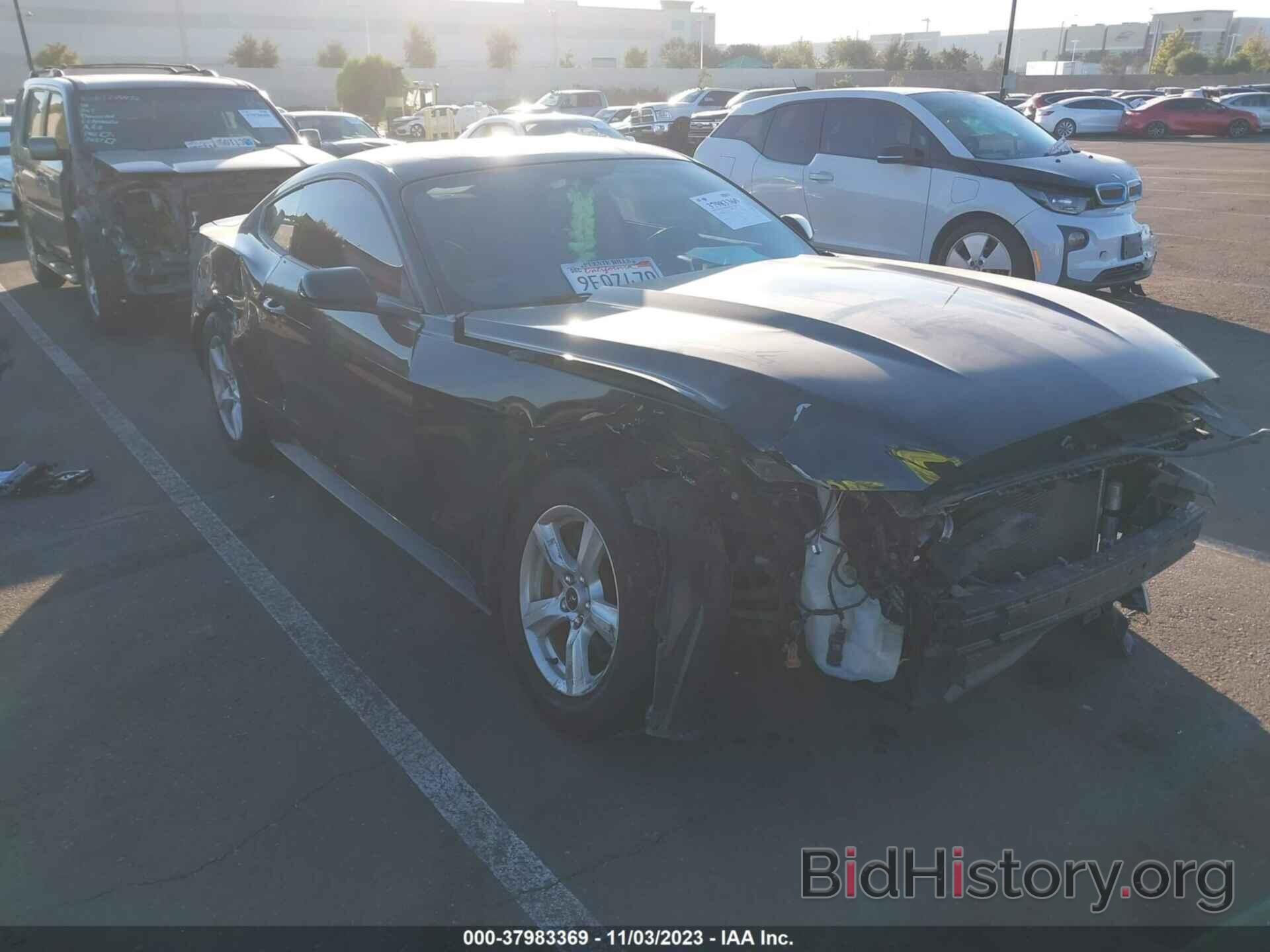 Photo 1FA6P8AM6H5227123 - FORD MUSTANG 2017