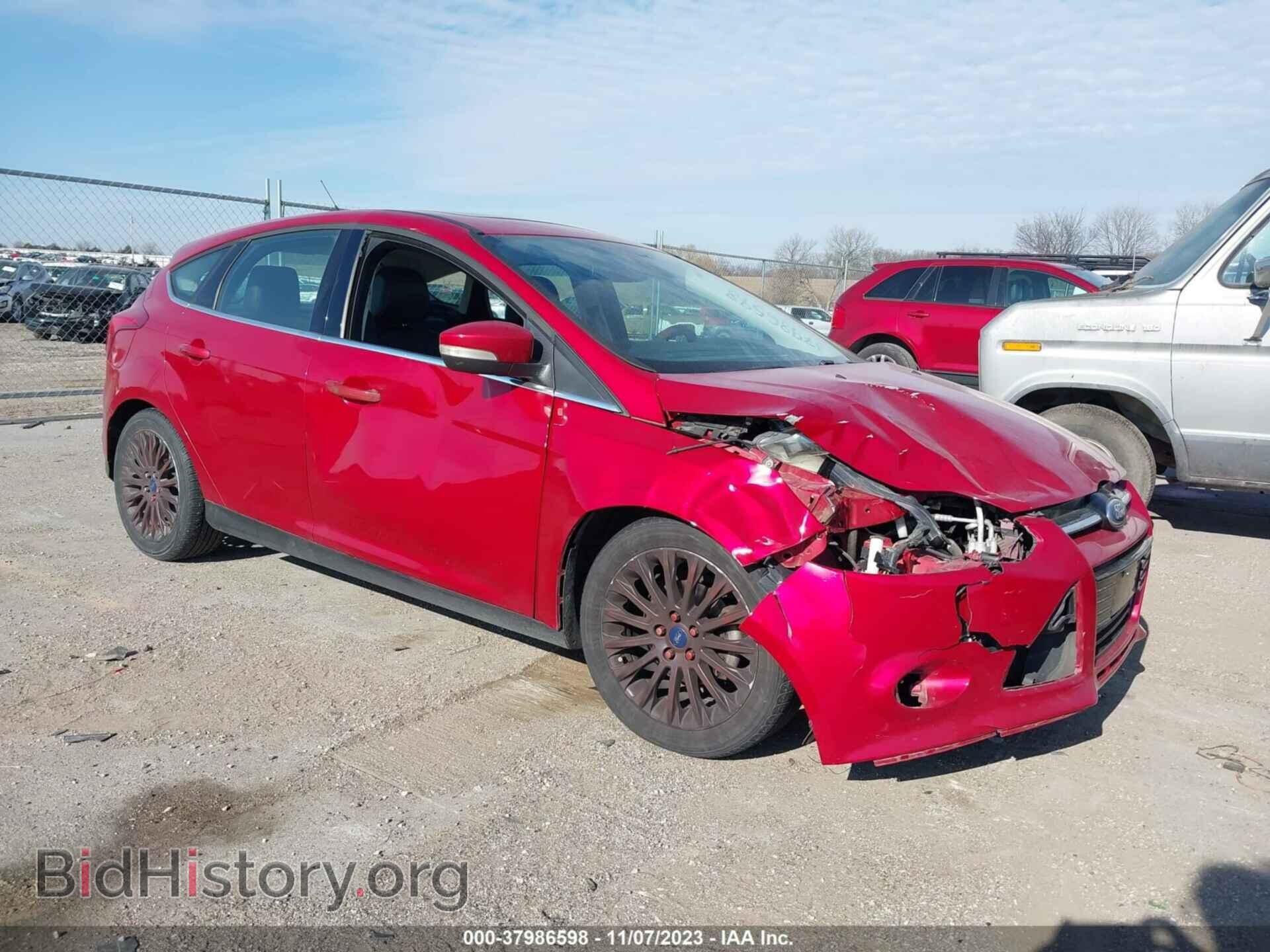 Photo 1FAHP3N24CL476500 - FORD FOCUS 2012
