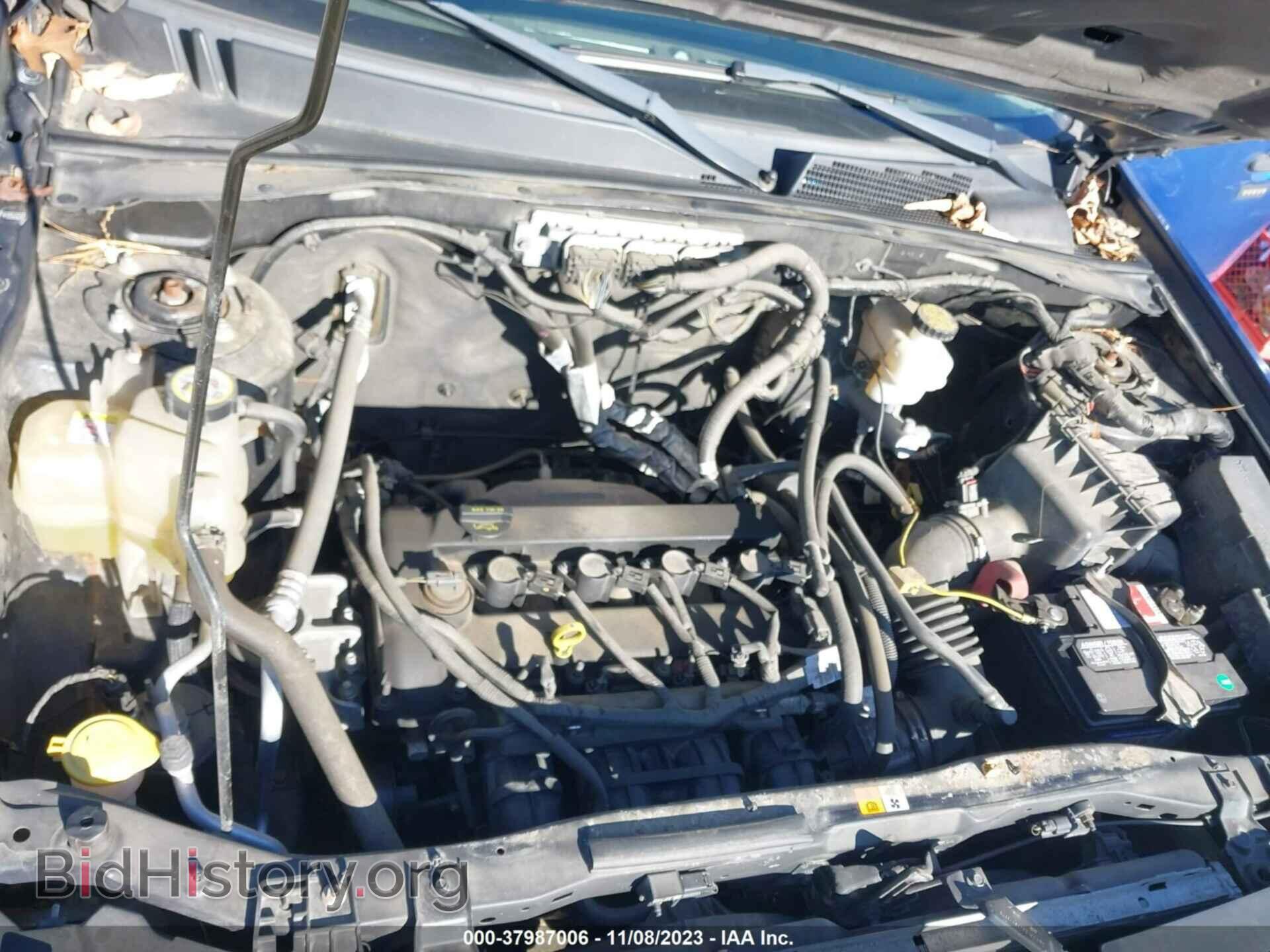 2011 FORD ESCAPE - VIN: 1FMCU0D79BKA19349 - Фото 10