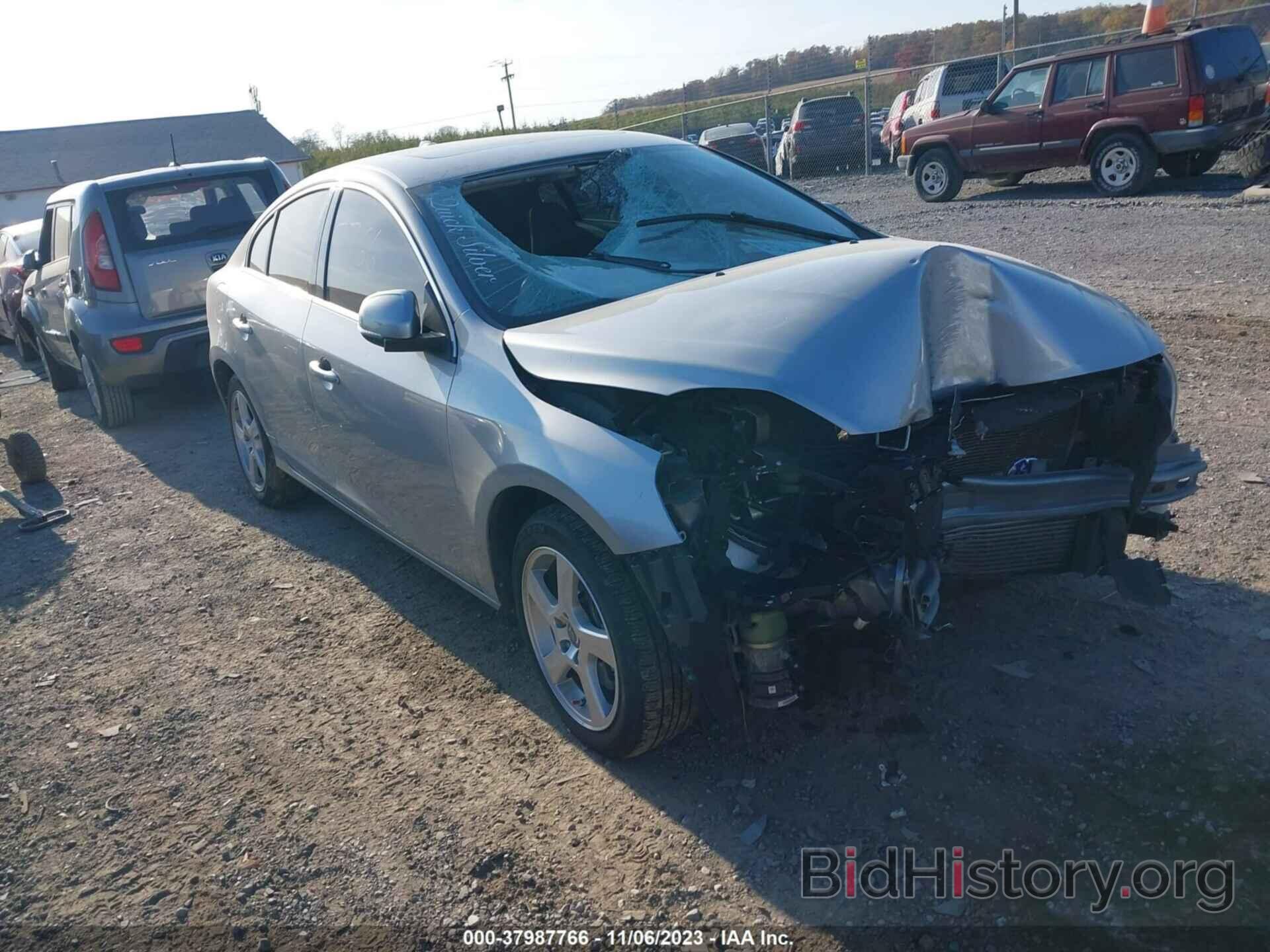 Photo YV1612FH4D2177039 - VOLVO S60 2013