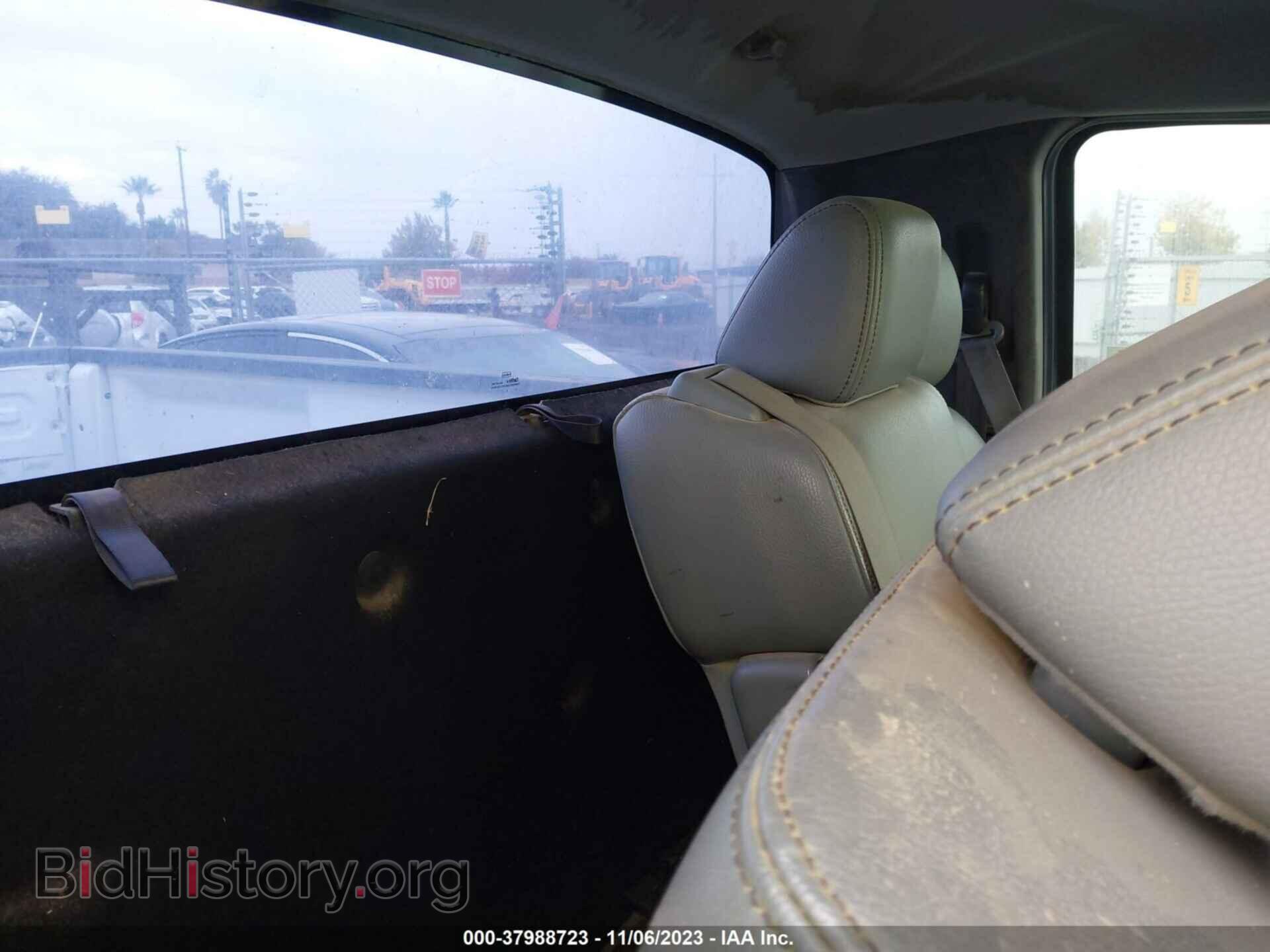 2011 FORD F-150 - VIN: 1FTMF1EM2BFB59636 - Фото 8