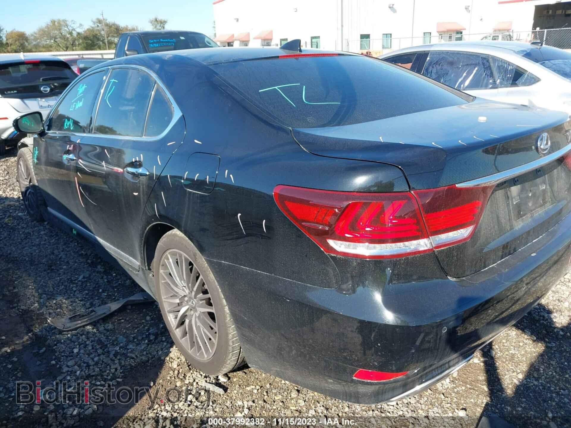 2014 LEXUS LS 460 - VIN: JTHBL5EFXE5128099 - Фото 3