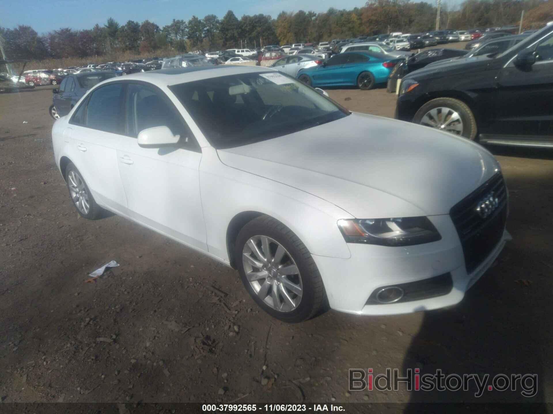 Photo WAUBFAFL1CN004920 - AUDI A4 2012