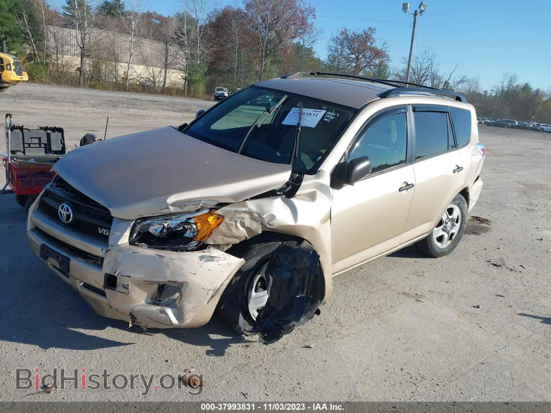2011 TOYOTA RAV4 - VIN: 2T3BK4DV6BW055874 - Фото 2