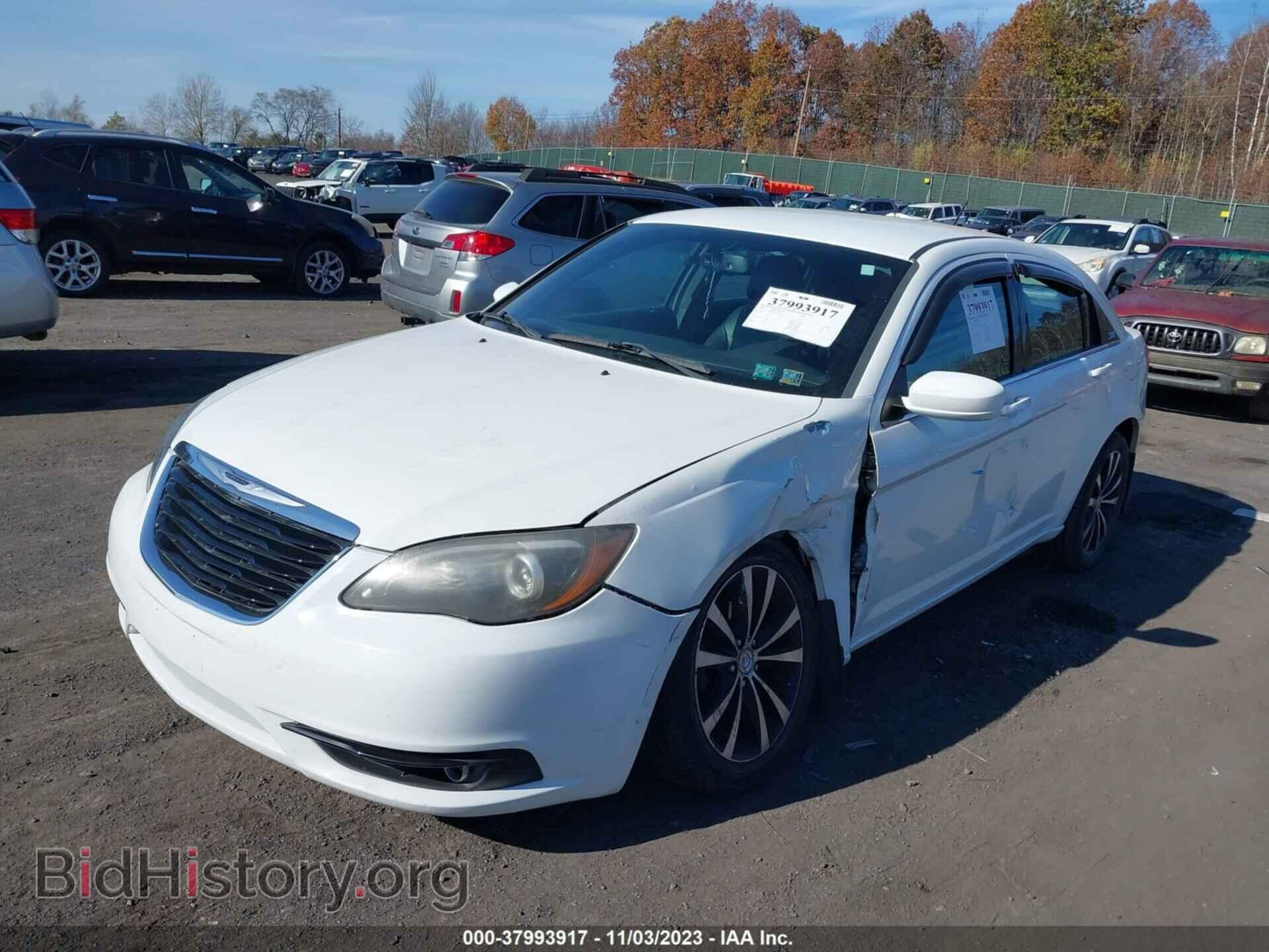 2014 CHRYSLER 200 - VIN: 1C3CCBCG6EN185226 - Фото 2
