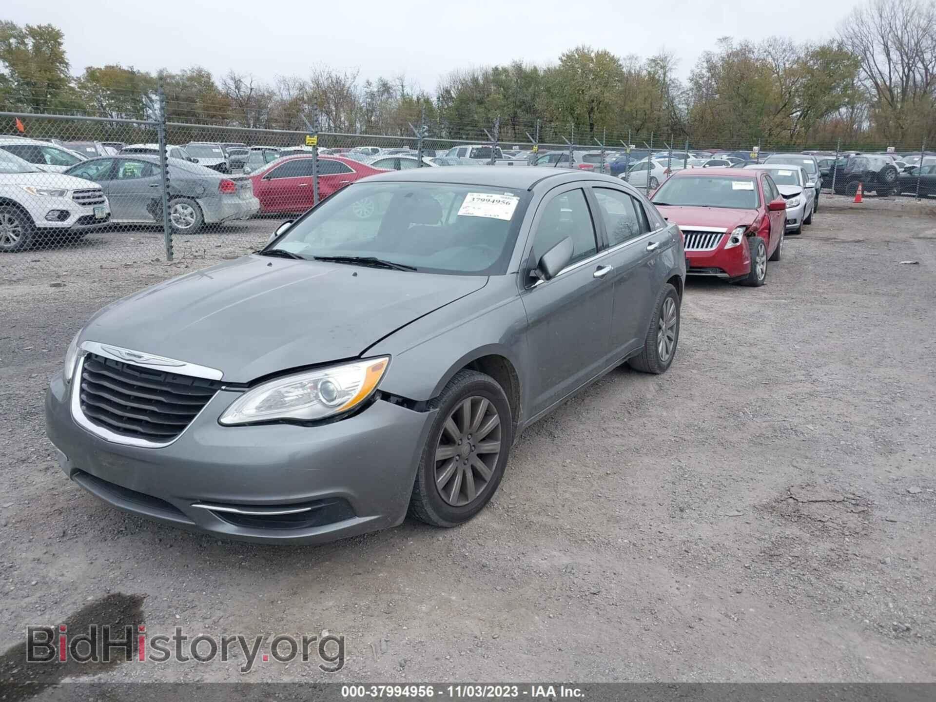 2013 CHRYSLER 200 - VIN: 1C3CCBBB3DN515151 - Фото 2