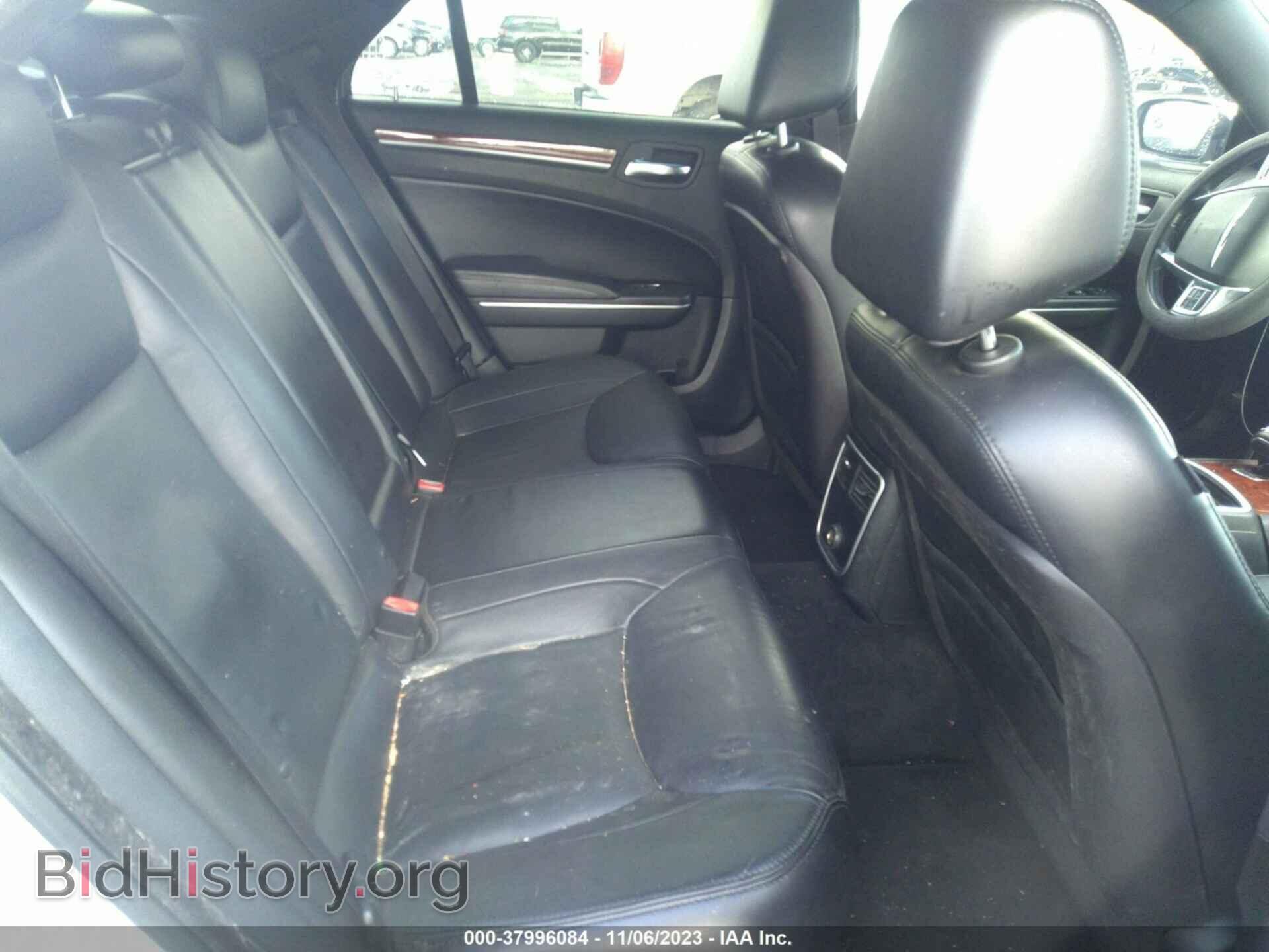 2012 CHRYSLER 300 - VIN: 2C3CCACG5CH307932 - Photo 8