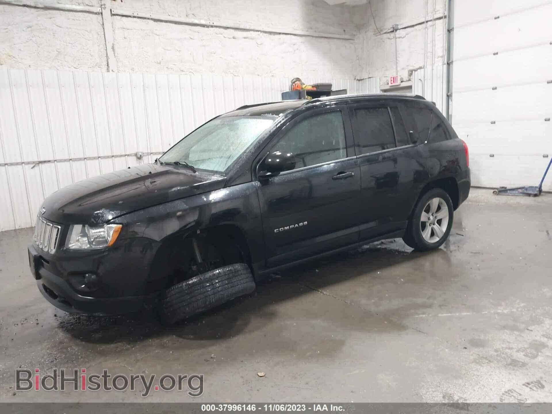 2011 JEEP COMPASS - VIN: 1J4NF1FB6BD154950 - Photo 2
